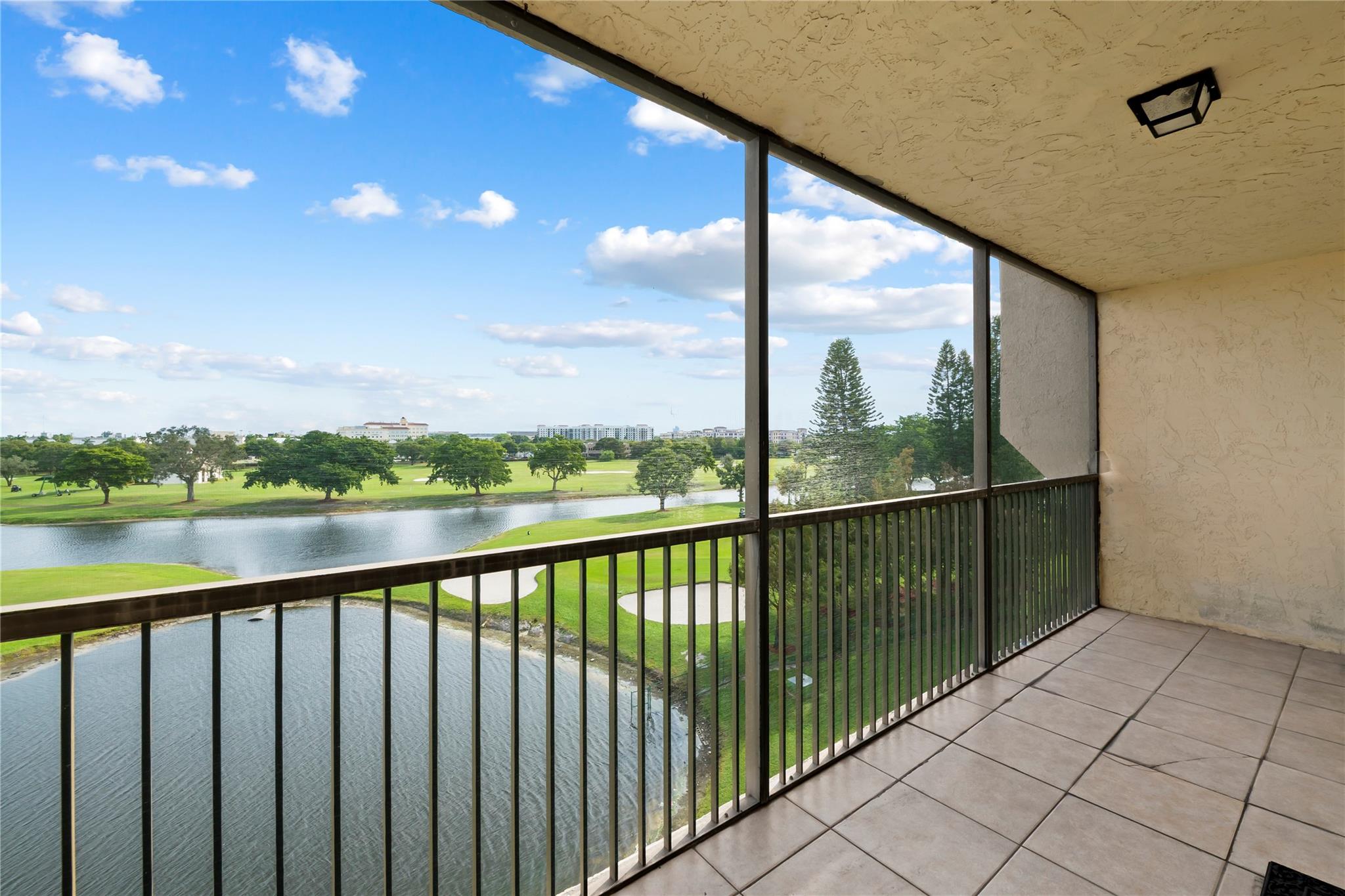 Rolling Hills Golf & Tenn