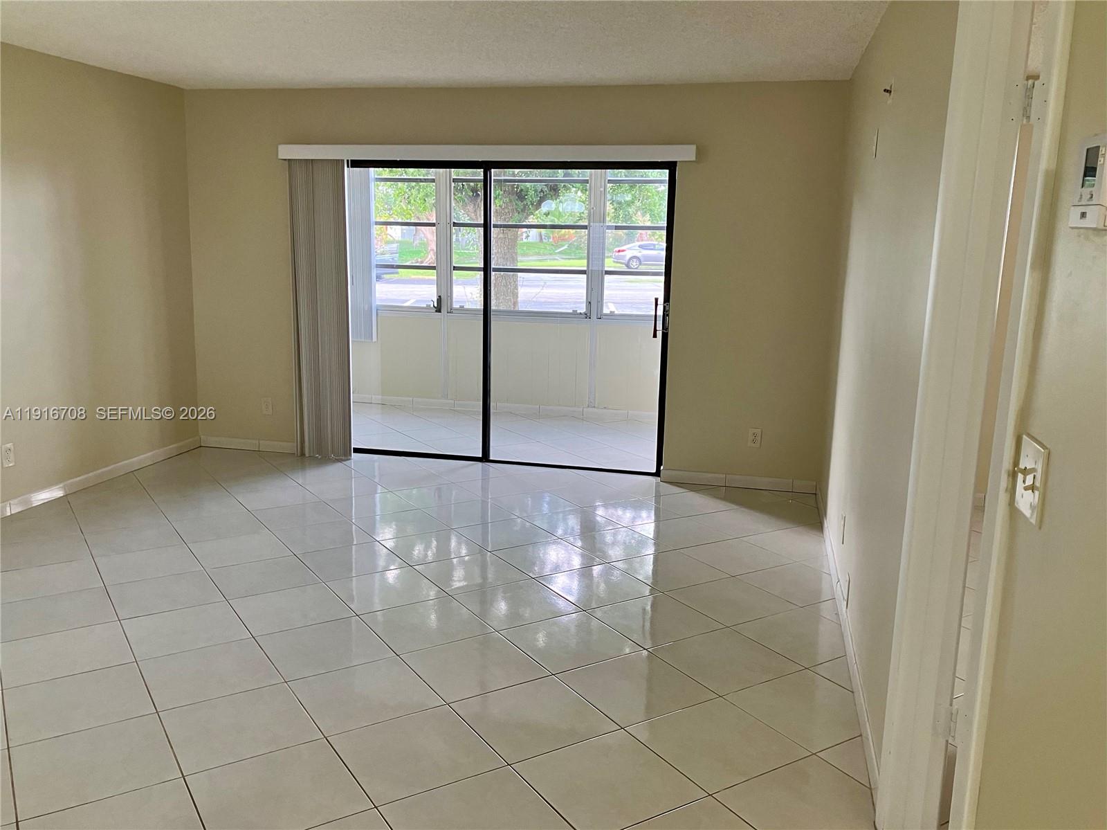 Homes for sale in Lauderdale Lakes, FL | 4270 Nw 40Th St, Lauderdale Lakes, FL 33319