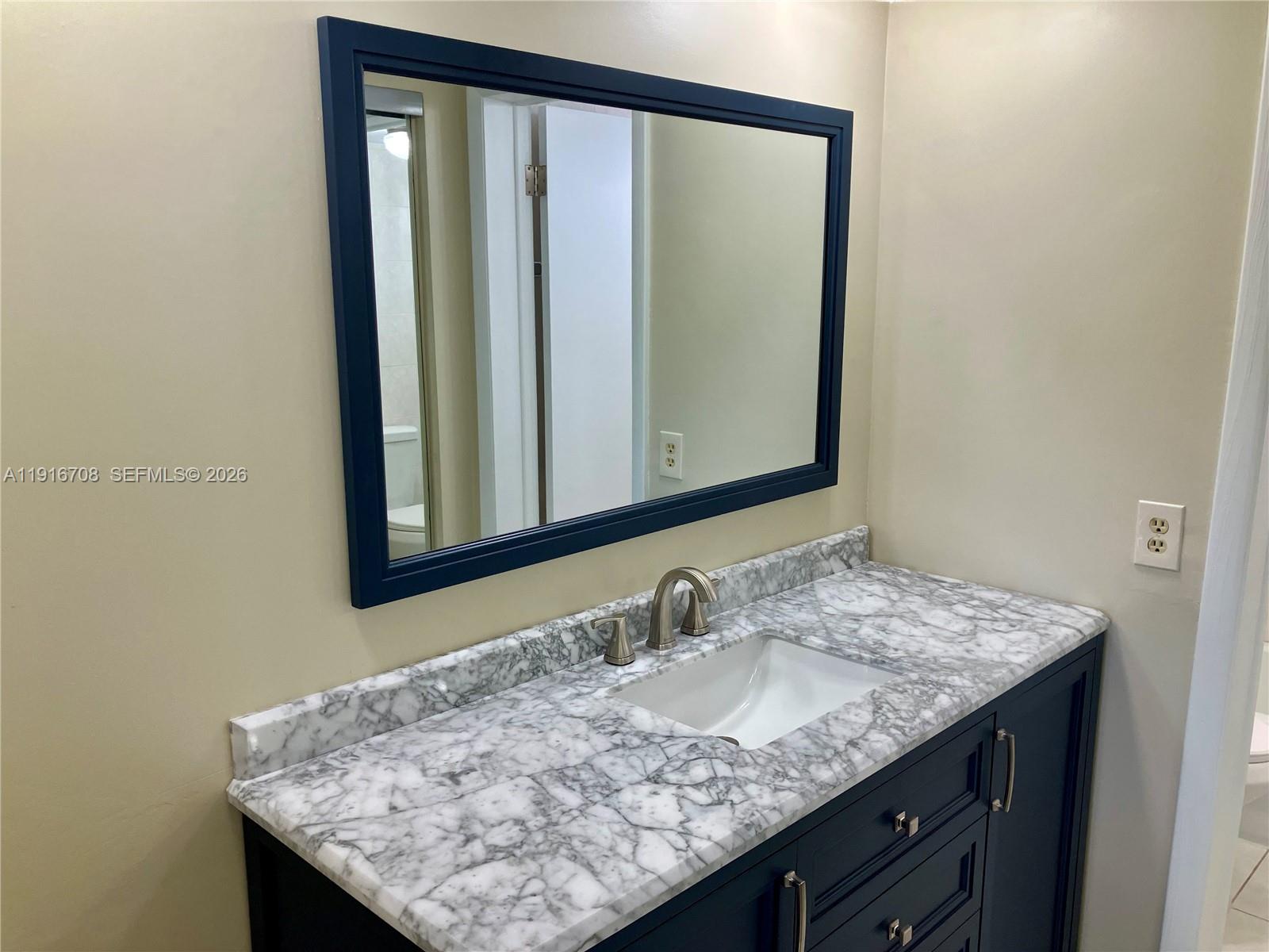 Homes for sale in Lauderdale Lakes, FL | 4270 Nw 40Th St, Lauderdale Lakes, FL 33319