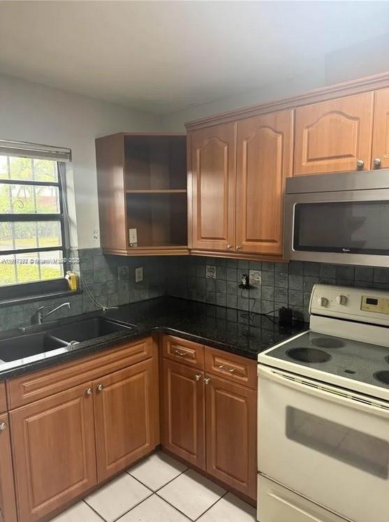 Bird Lakes Townhouse Sec