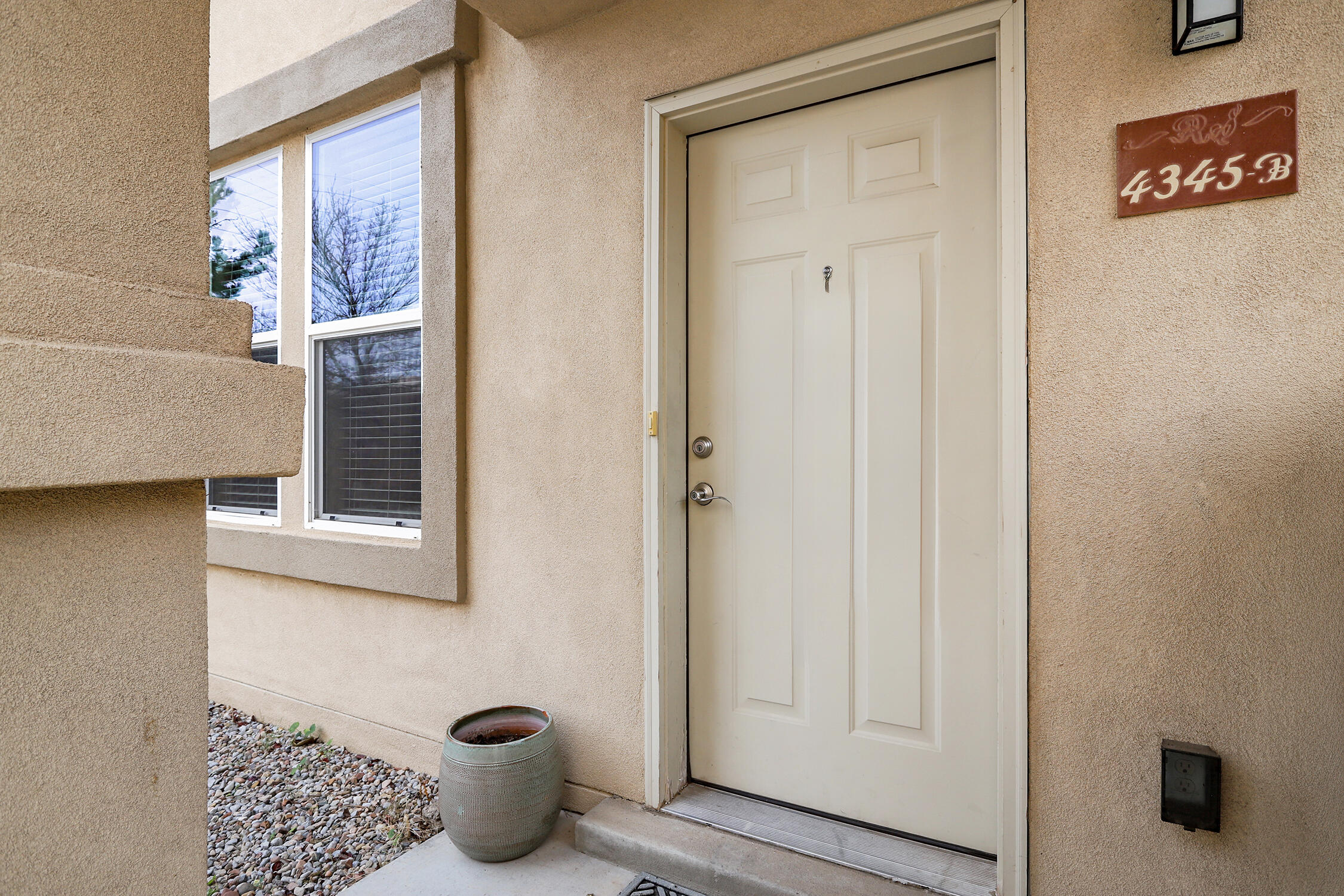 Homes for sale in Santa Fe, NM | 4345 Santo Domingo St #B, Santa Fe, NM 87507 | MLS# 1094757