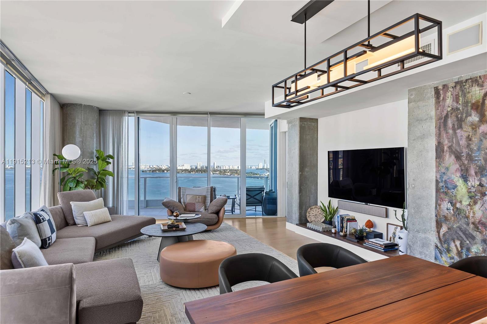 Paramount Bay Condo