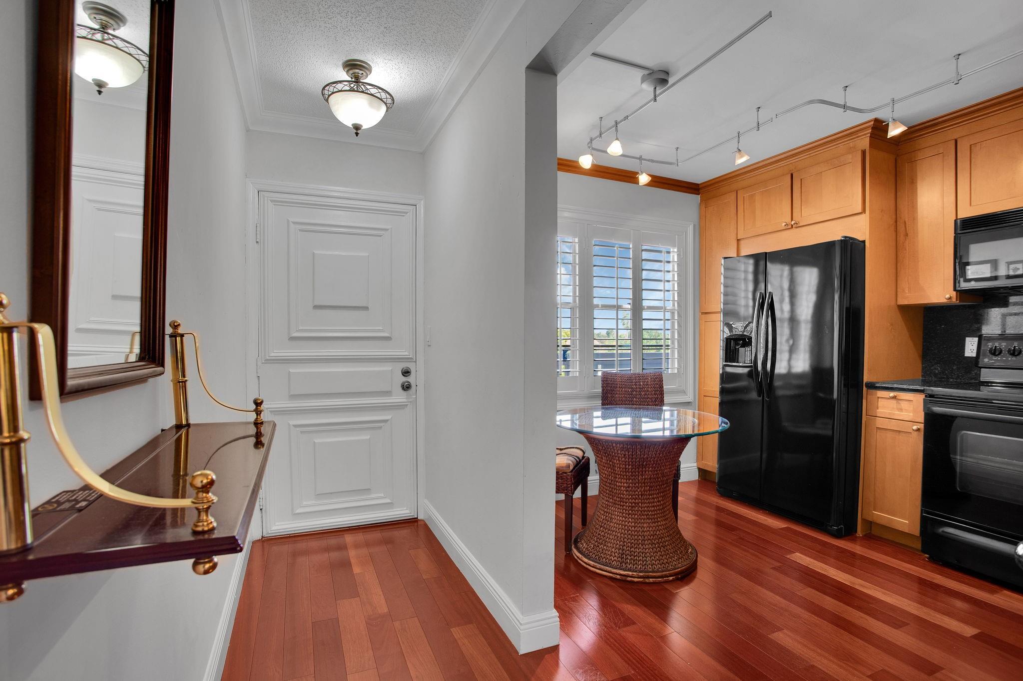 Granada Village E Condo