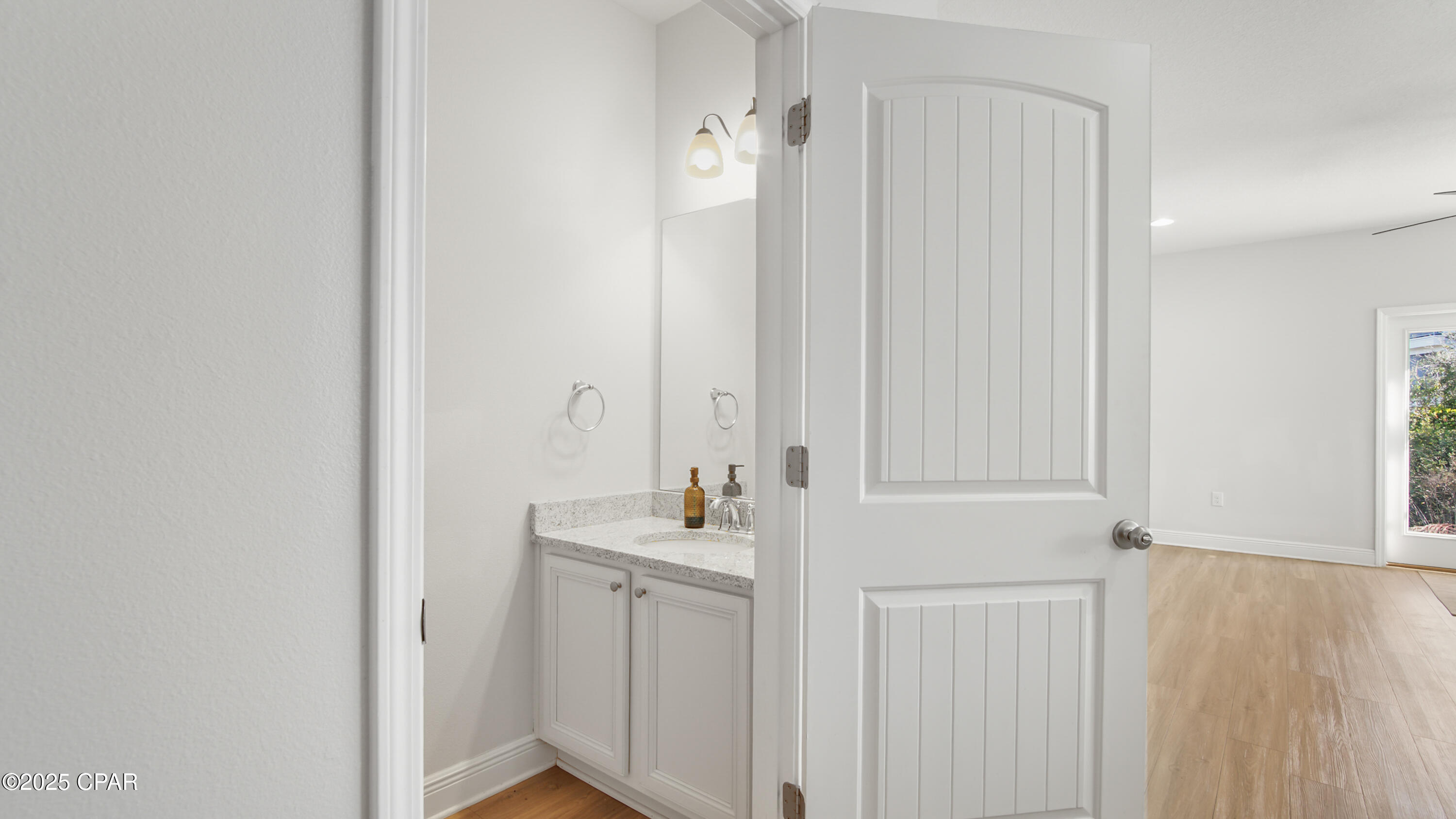 Image 10 For 1886 Pointe Drive