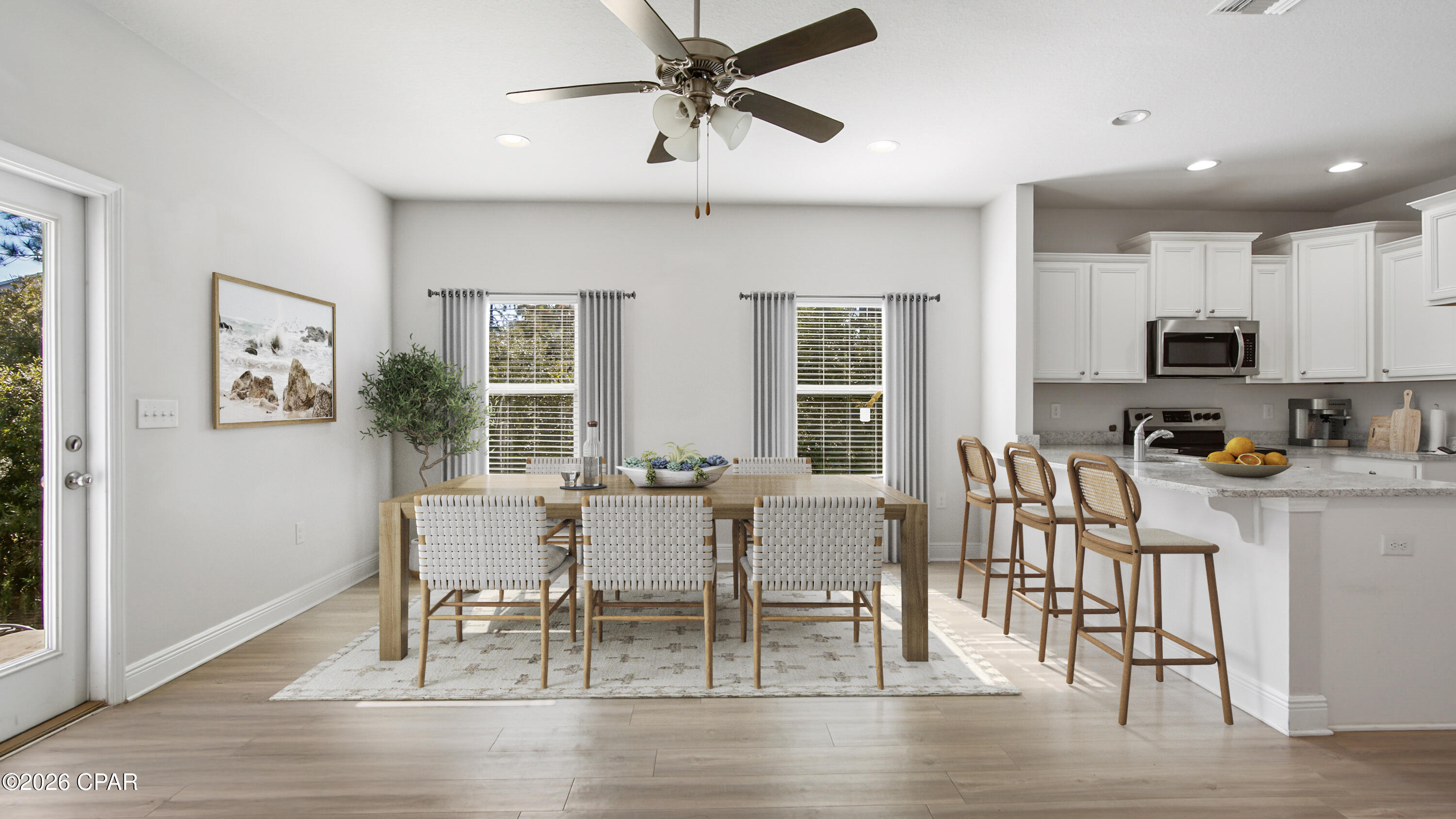 Listing photo id 4 for 1886 Pointe Drive