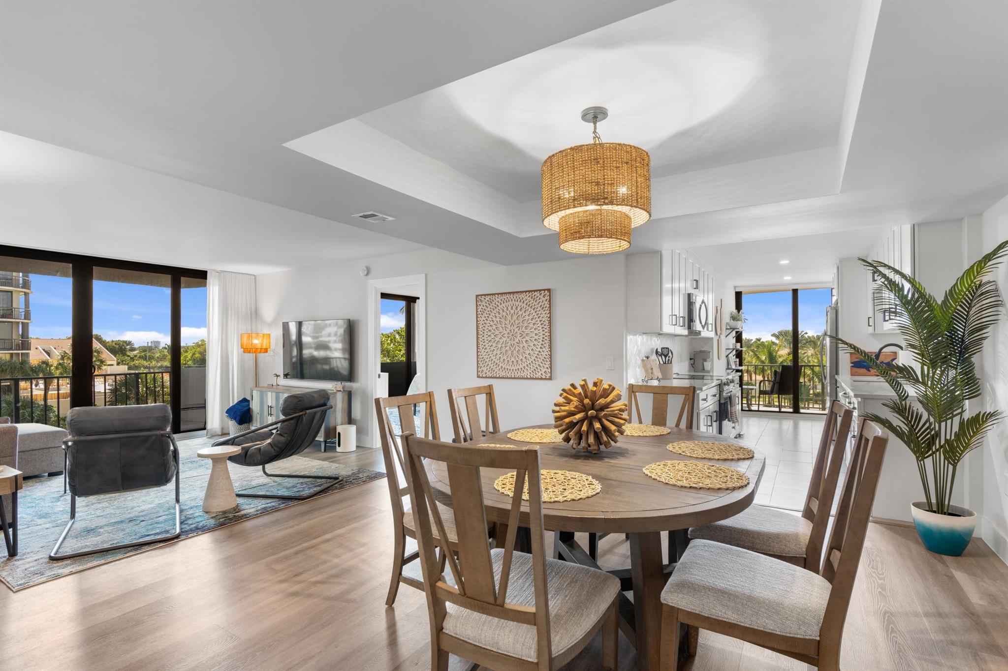 Cote D Azur Cond Bldg One