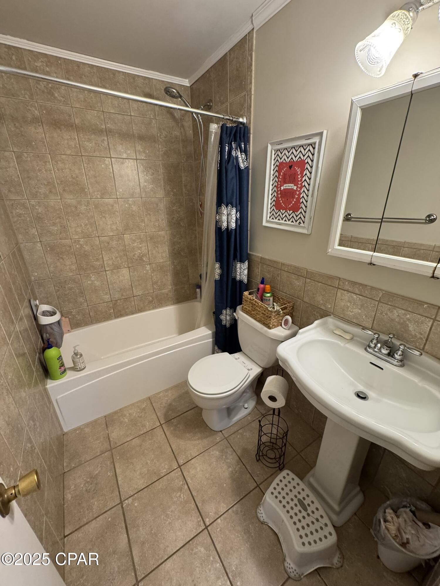 Image 18 For 8168 Adams Street