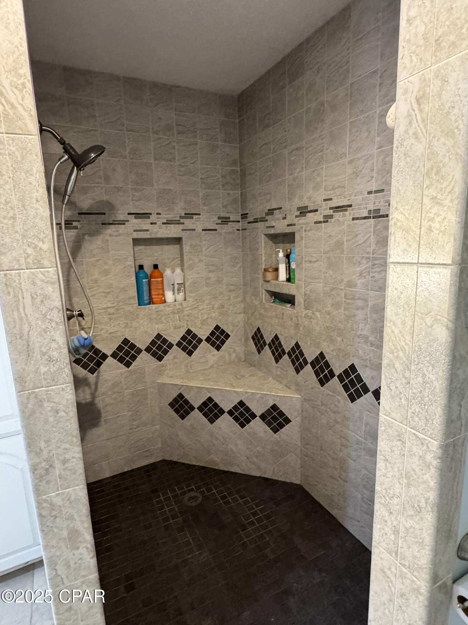 Image 37 For 8168 Adams Street