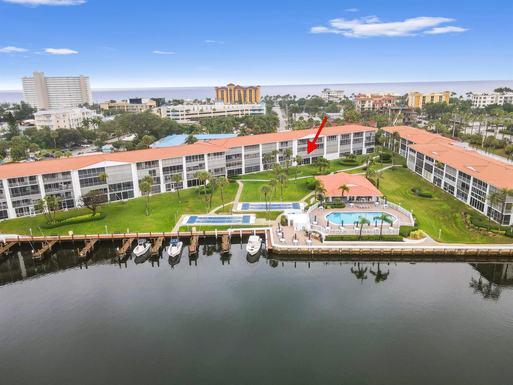 Penthouse North Condo