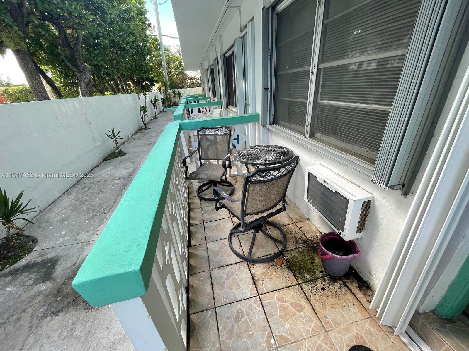 Broadwater Beach Arms I C