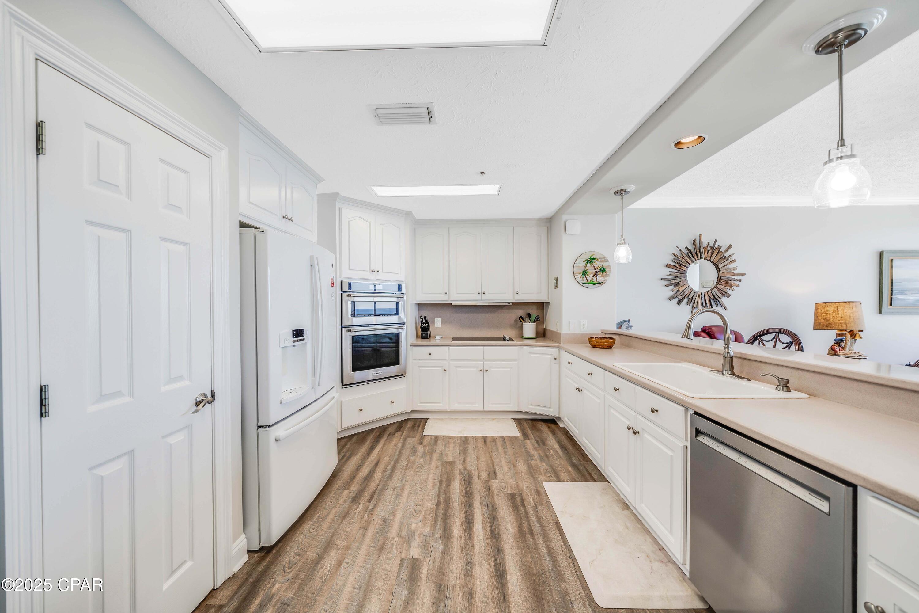 Image 15 For 7115 Thomas Drive 1204