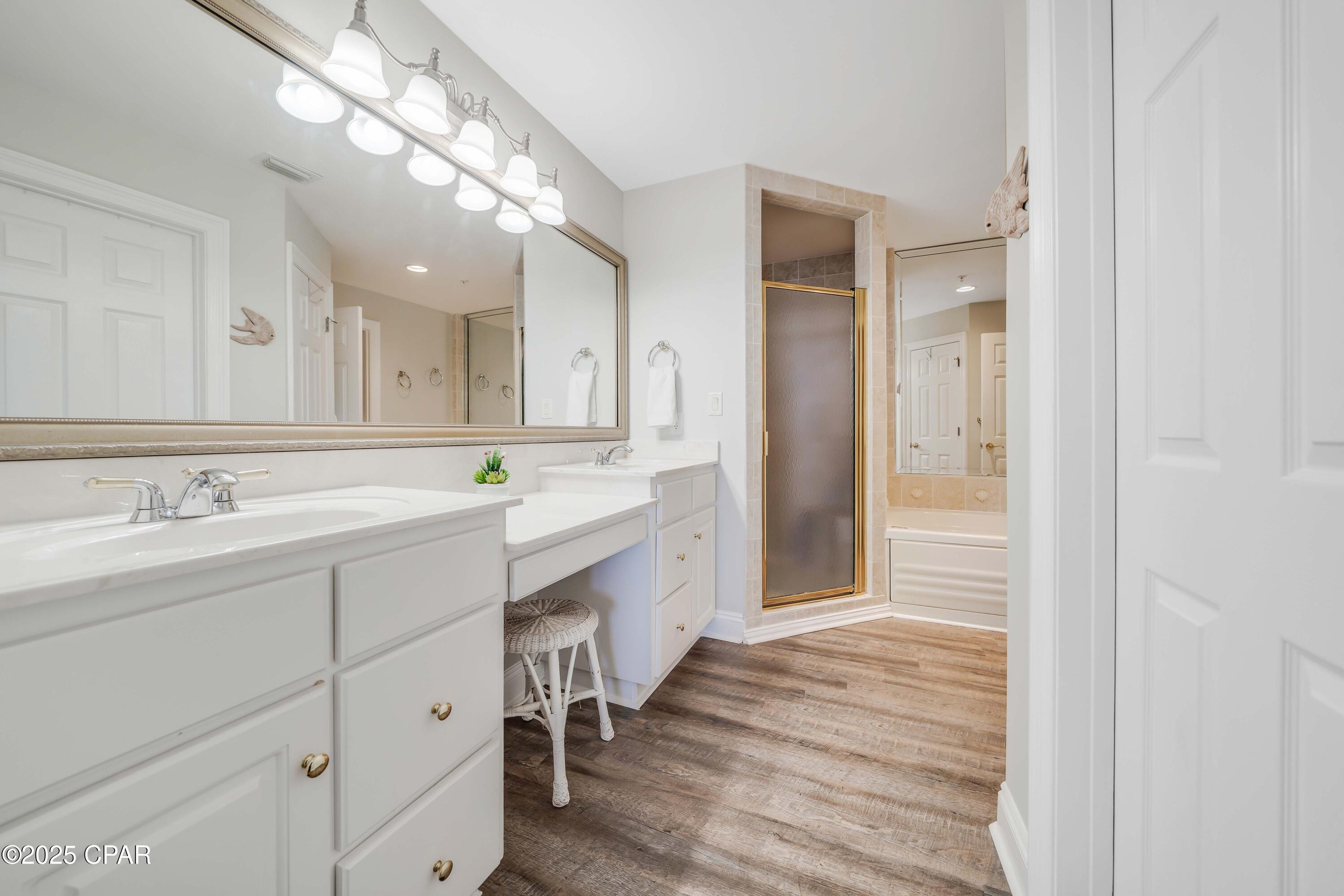 Listing photo id 27 for 7115 Thomas Drive 1204