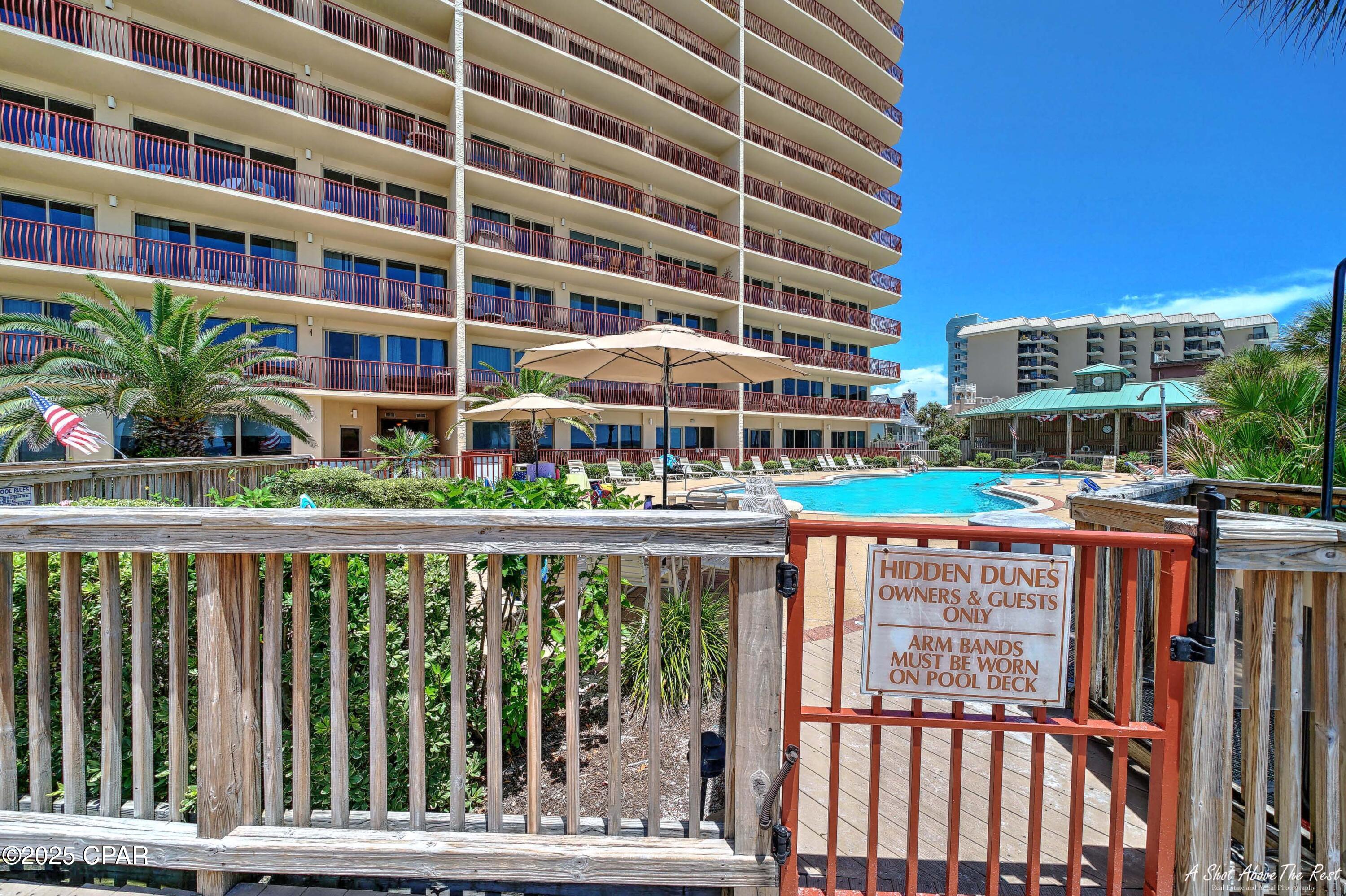 Listing photo id 46 for 7115 Thomas Drive 1204