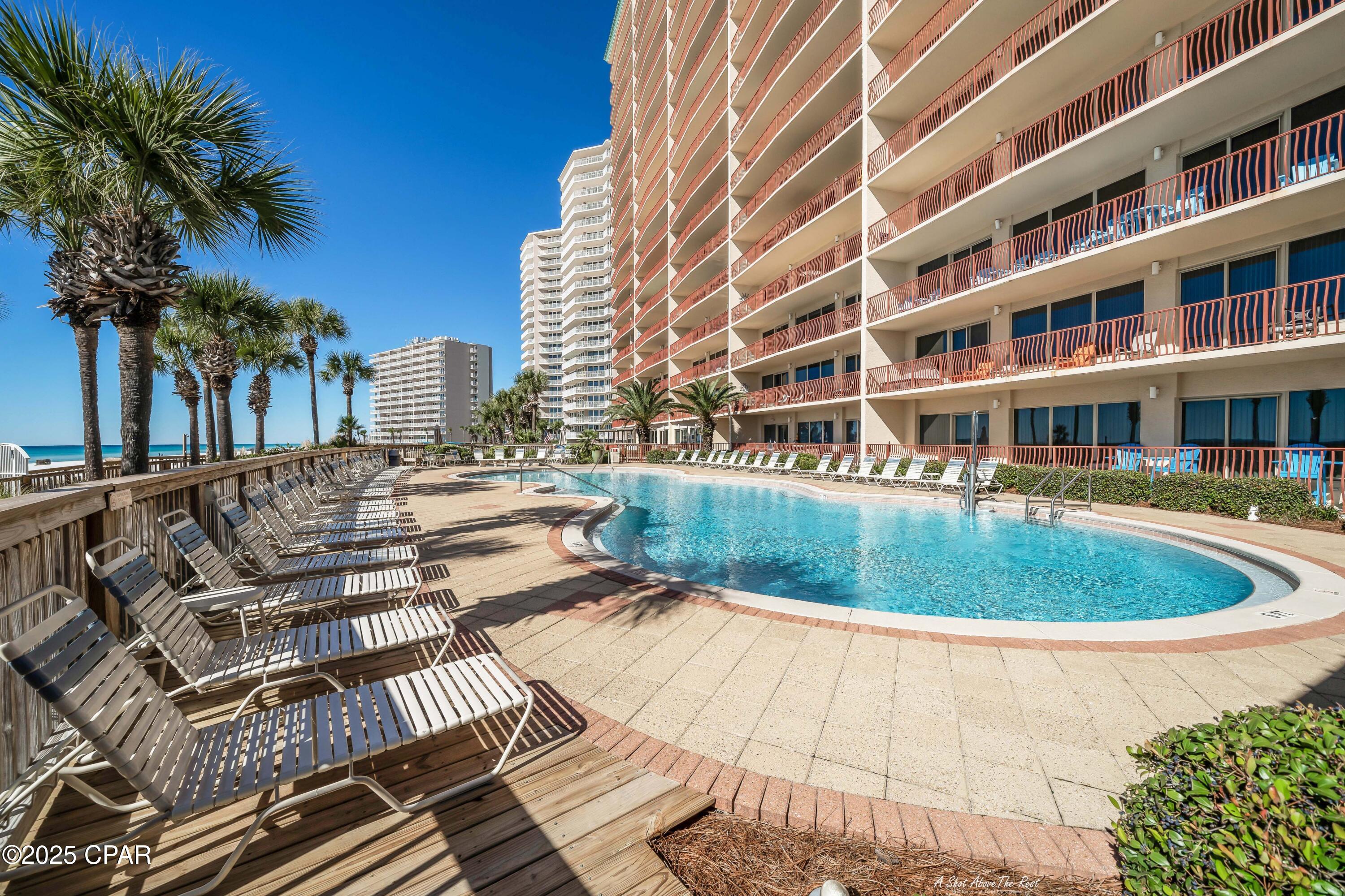 Listing photo id 54 for 7115 Thomas Drive 1204
