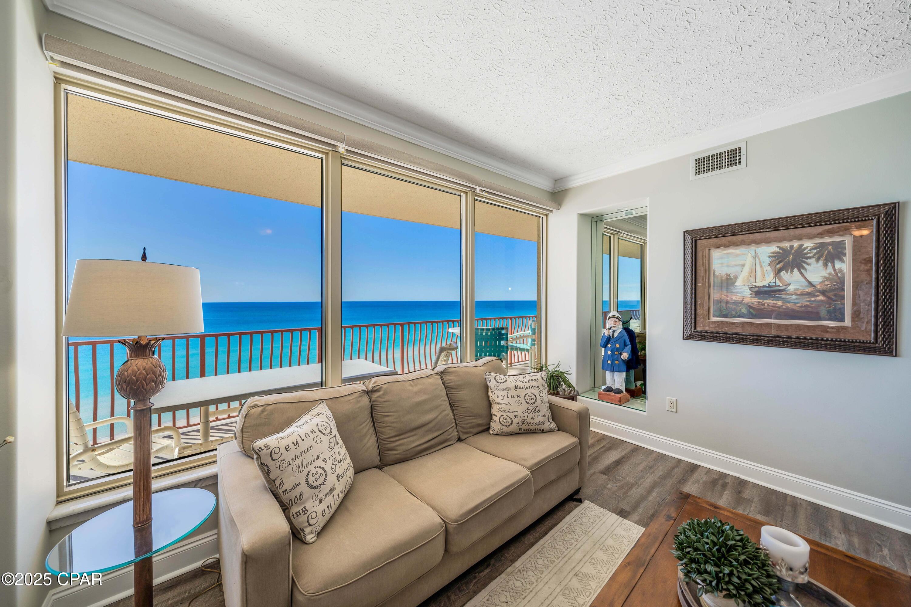 Image 6 For 7115 Thomas Drive 1204