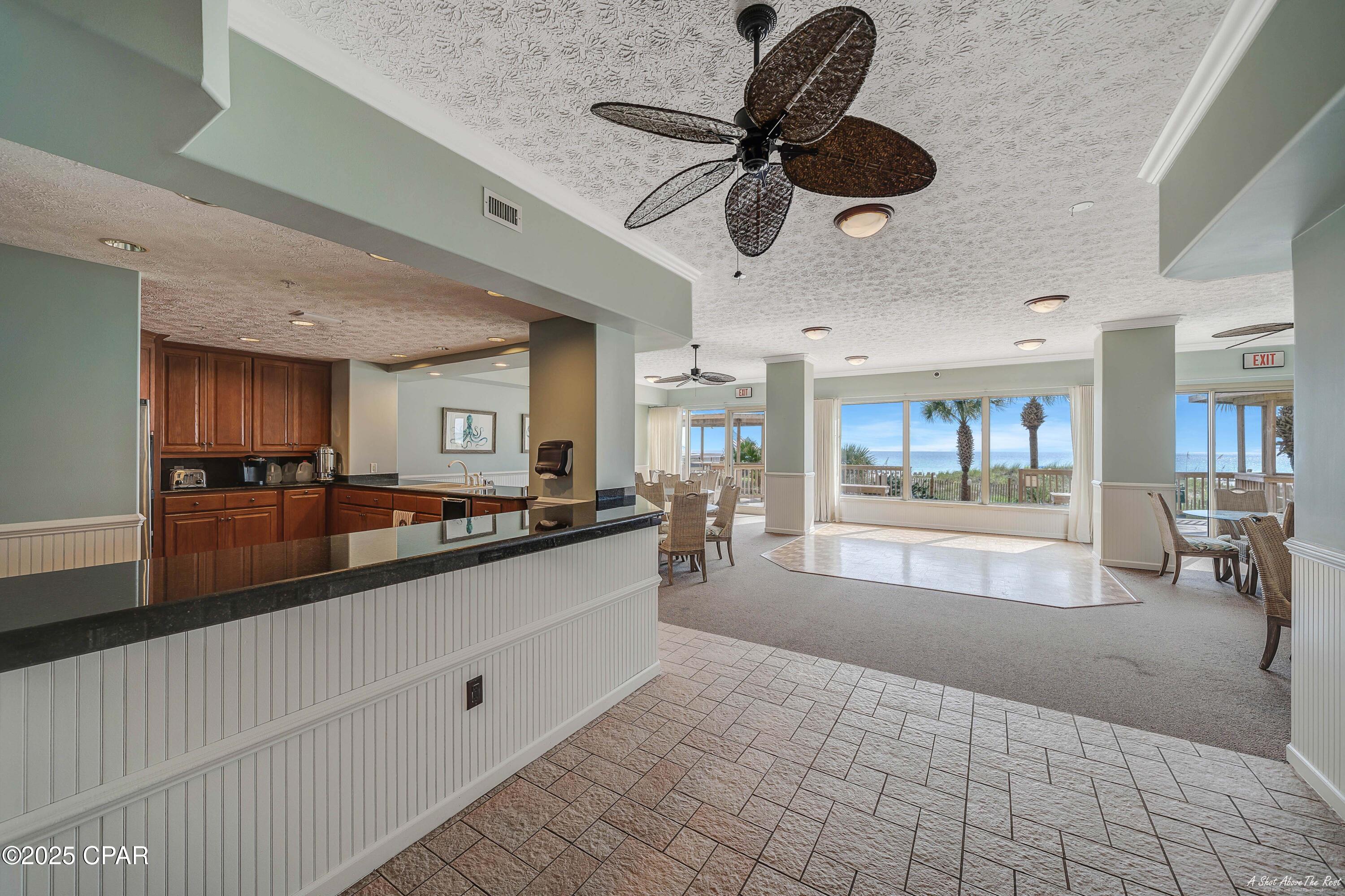 Listing photo id 69 for 7115 Thomas Drive 1204