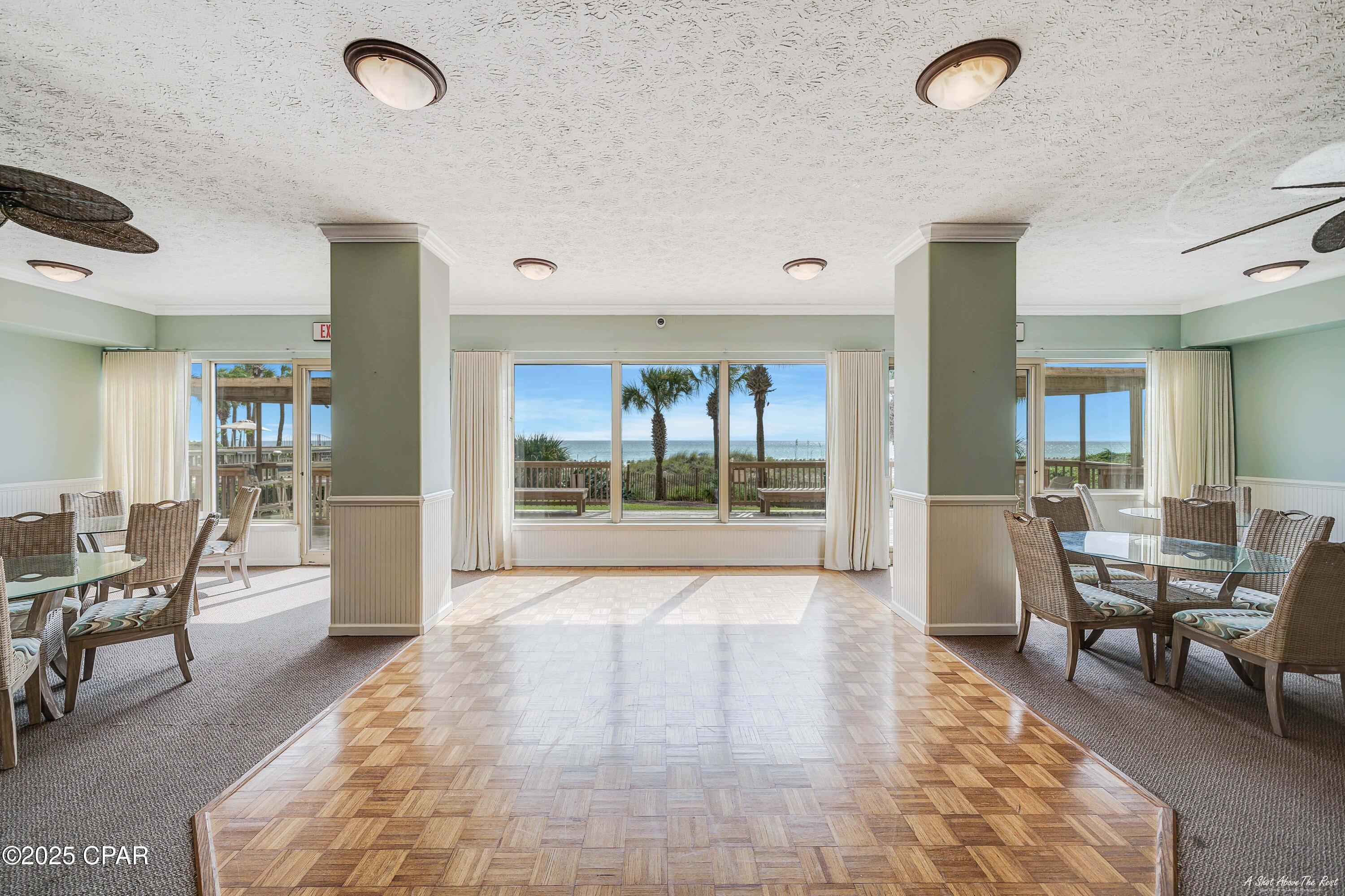 Listing photo id 76 for 7115 Thomas Drive 1204