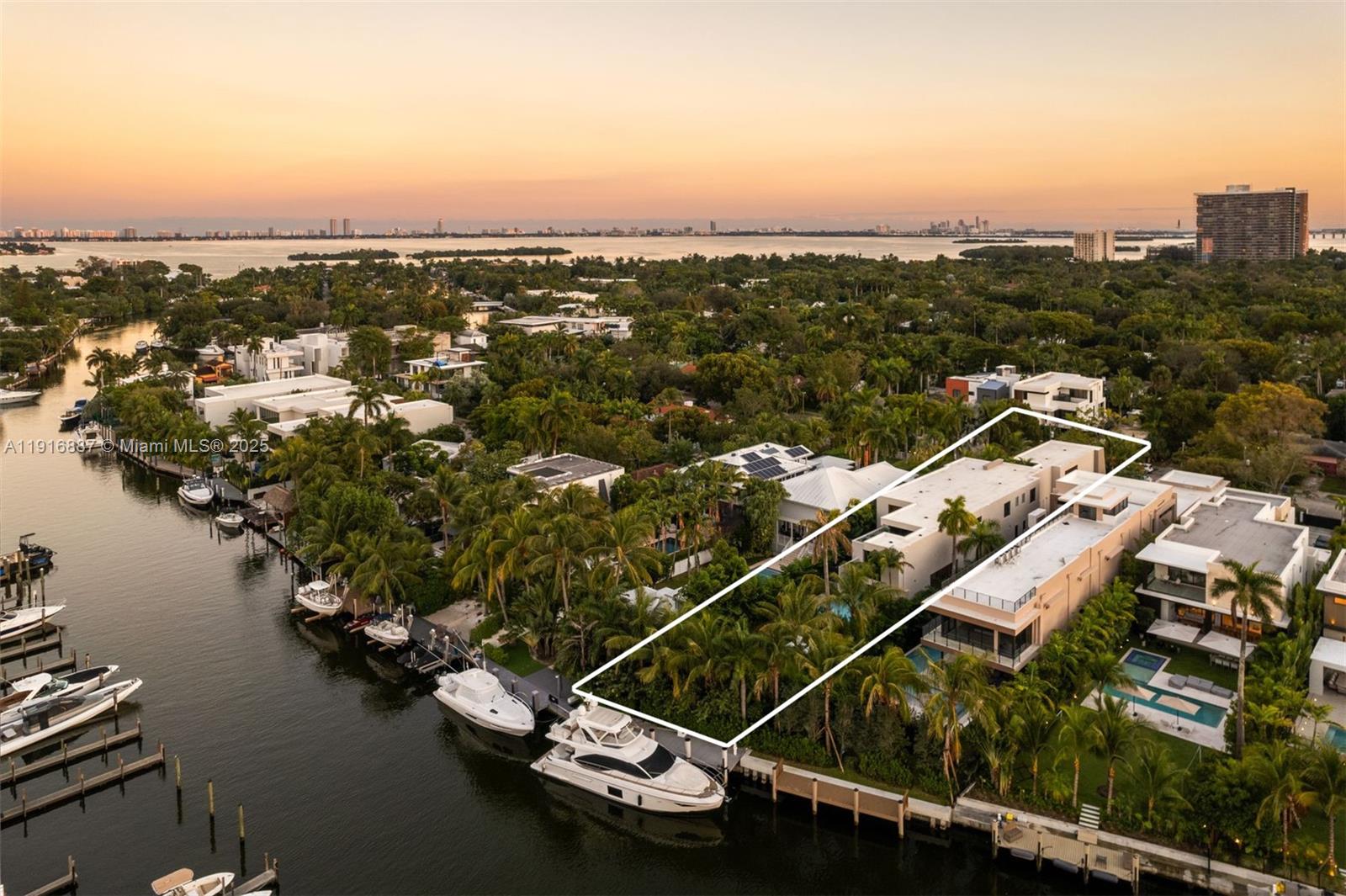 725 77th St Miami, FL 33138