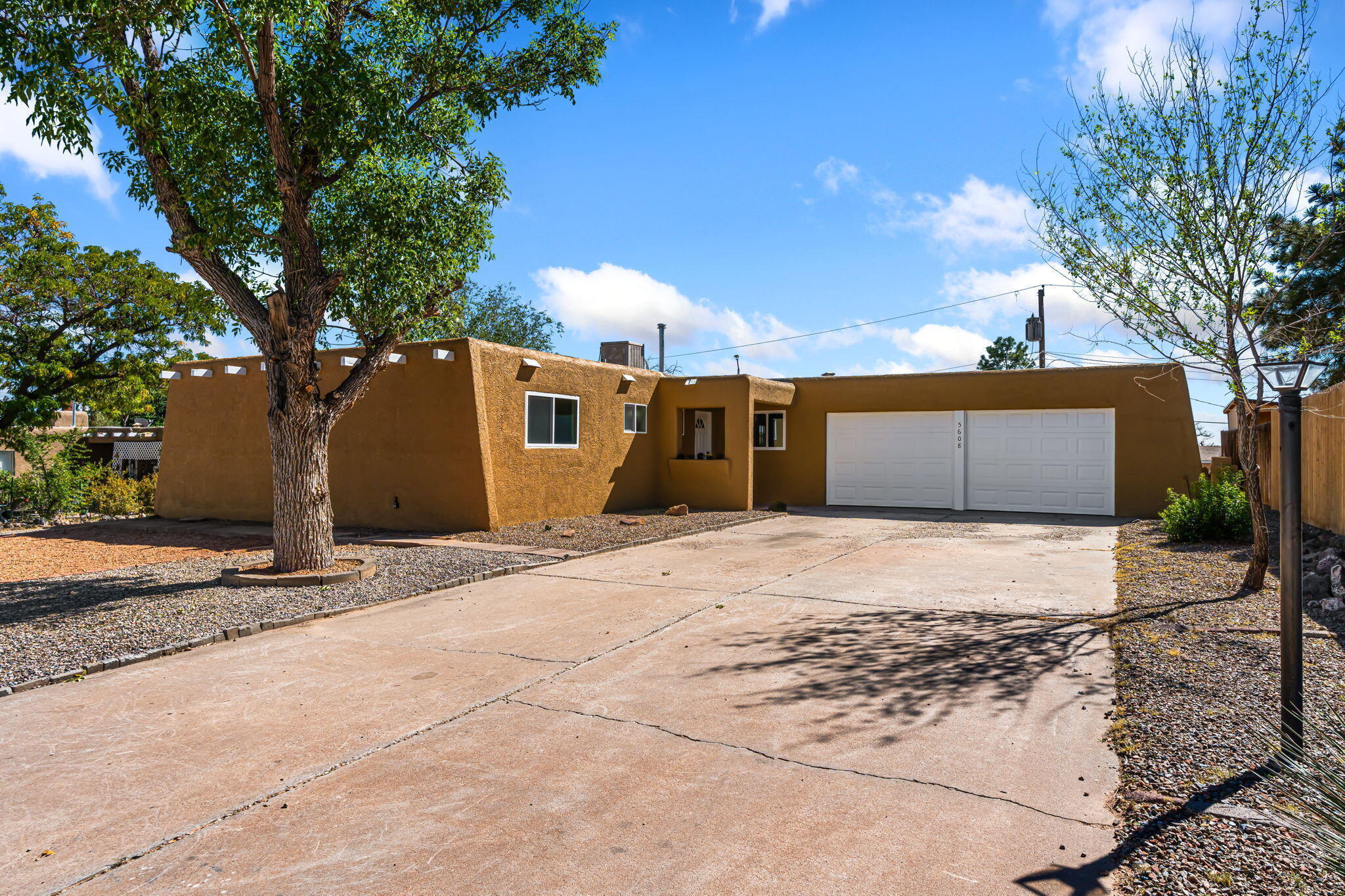 5608 Drake Avenue, Albuquerque NM 87114