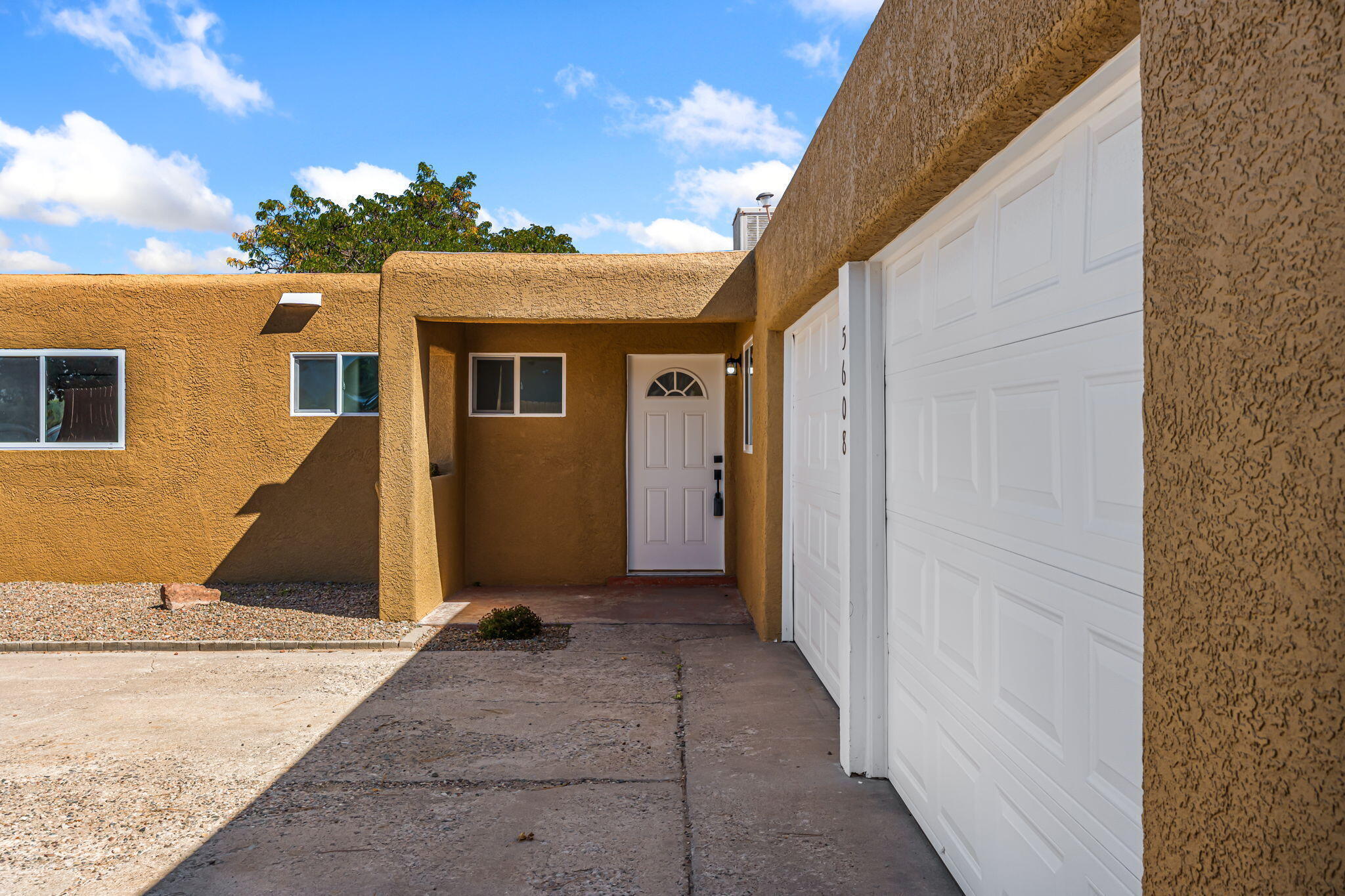 Homes for sale in Albuquerque, NM | 5608 Drake Ave Nw, Albuquerque, NM 87114 | MLS# 1094765