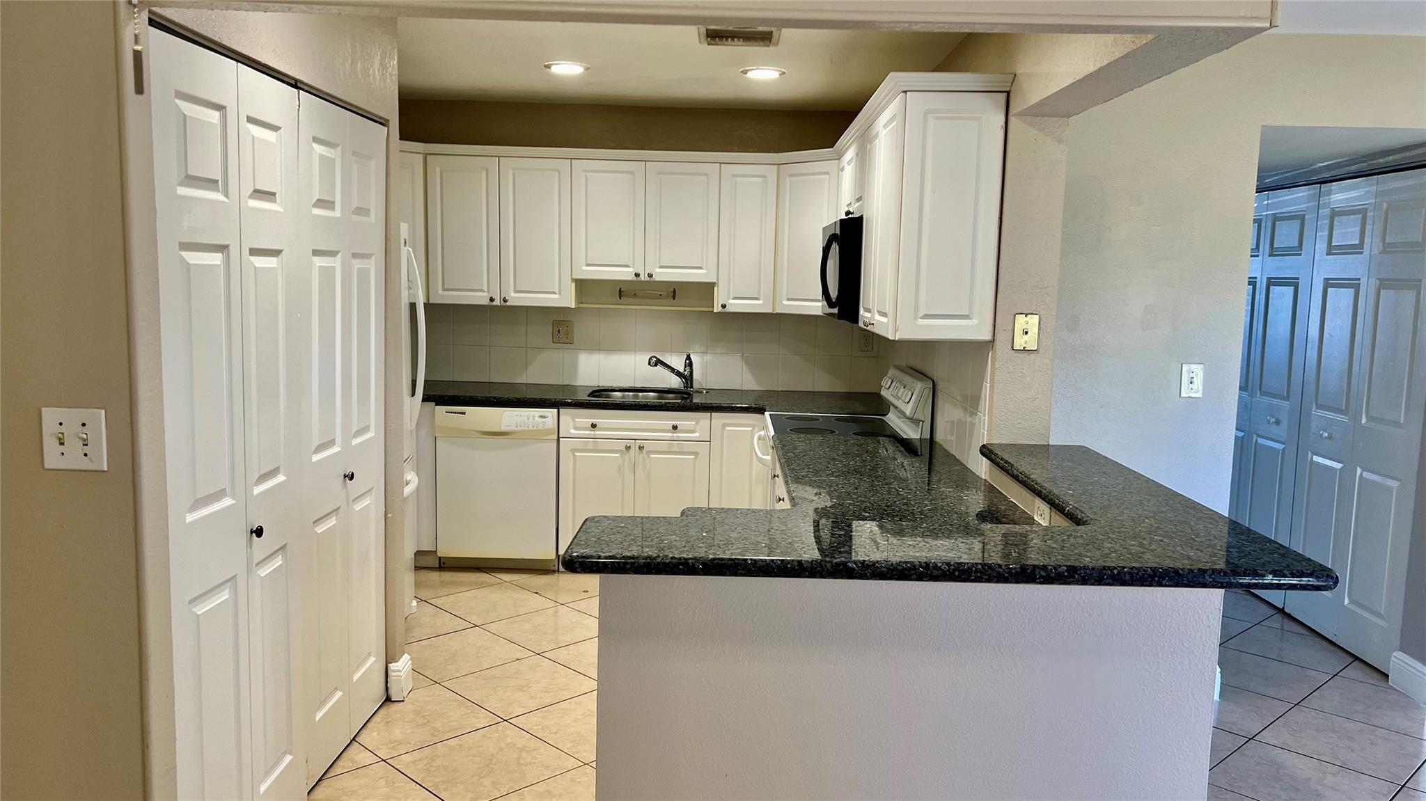 Arrowhead Golf & Tennis C