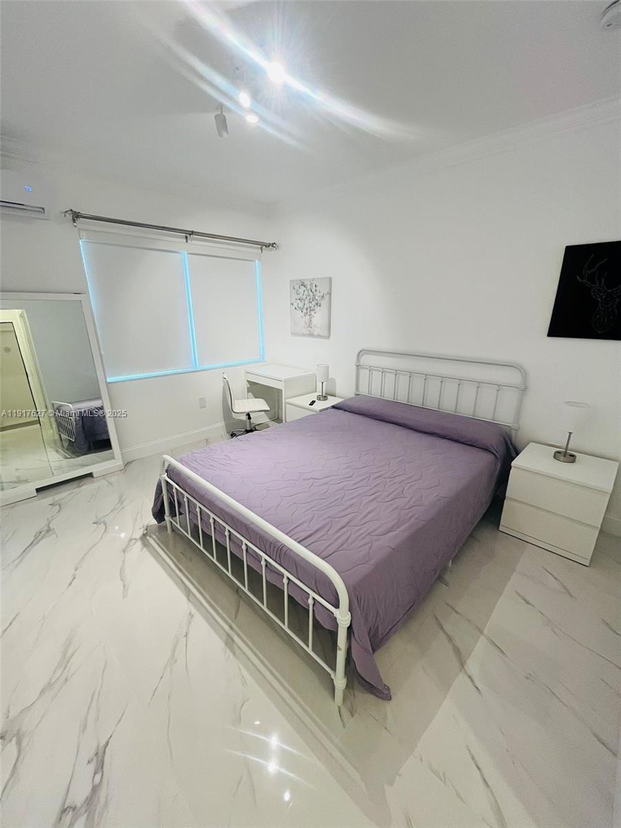 1455 Michigan Ave Condo