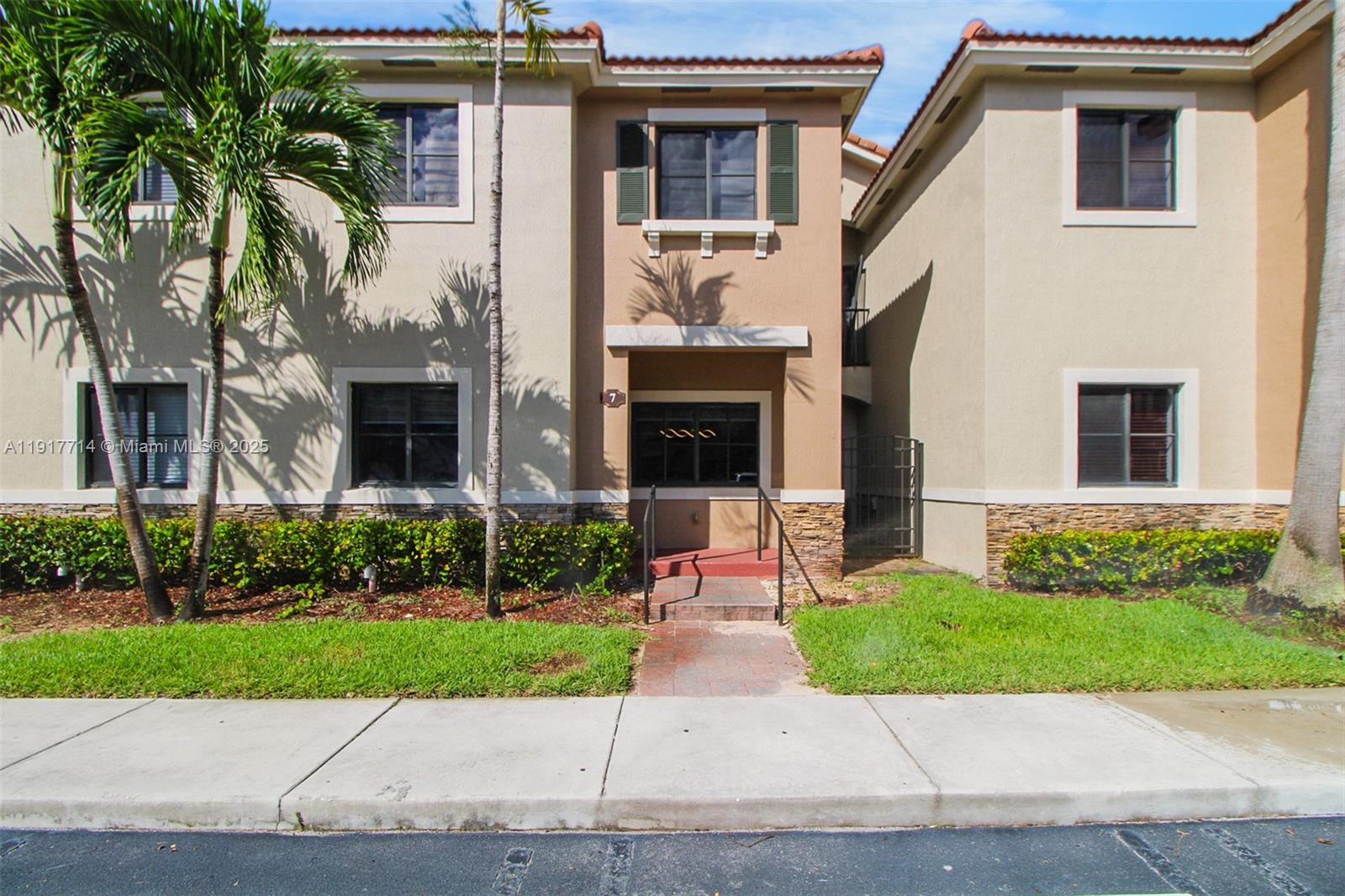 22511-sw-88th-pl-7-24-cutler-bay-fl-33190/hzid_ef1f7351