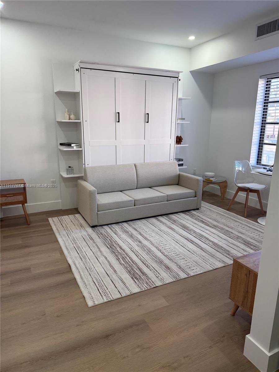 Polo Condo