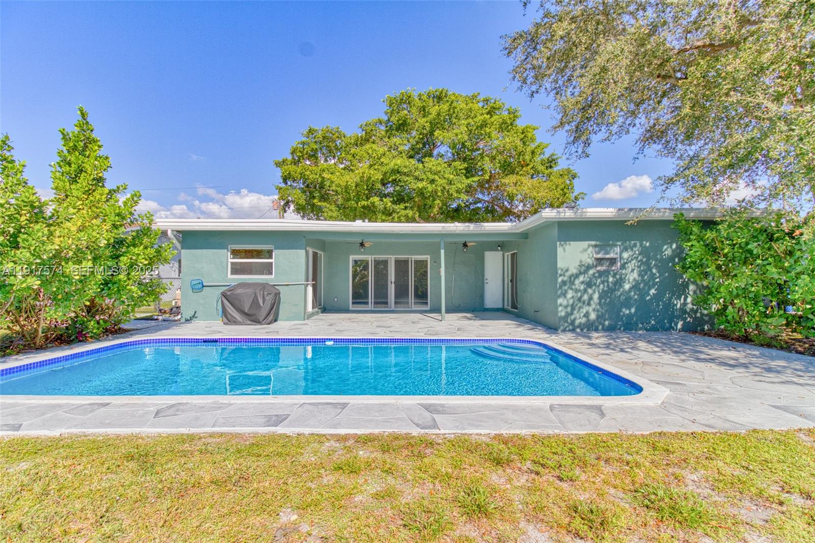 Sunrise Golf Village 1St