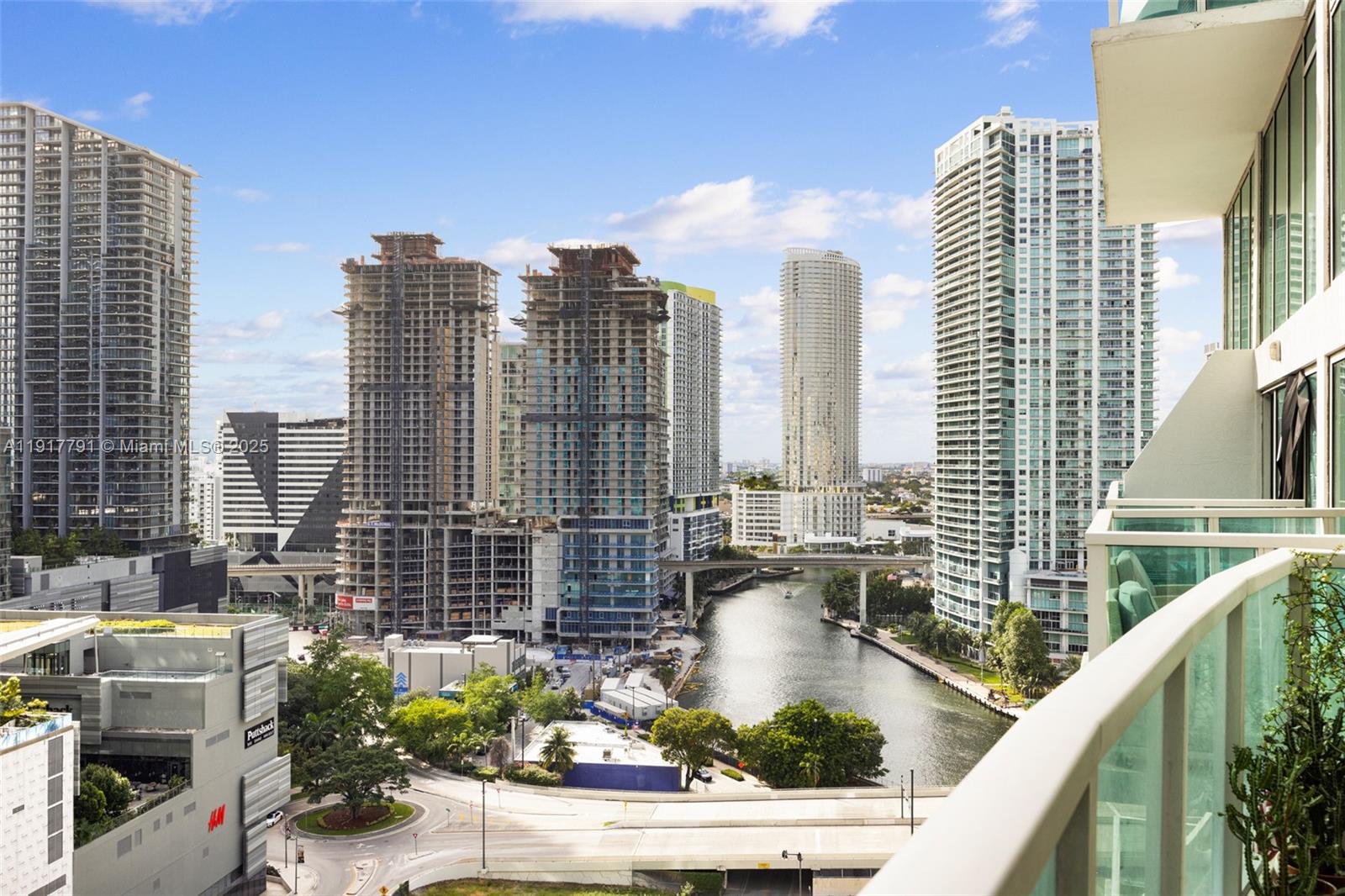Brickell On The River S T