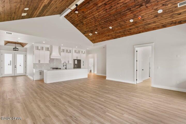 Image 12 For 285 Hugh Thomas Drive