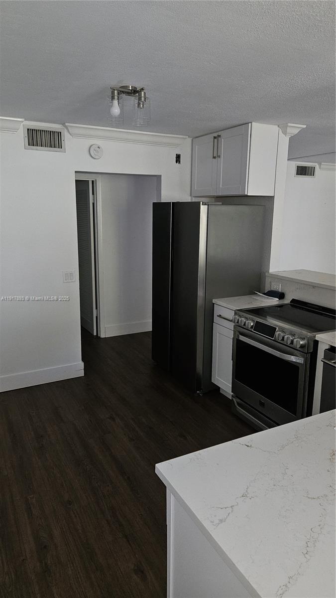 Lake Emerald Condominium