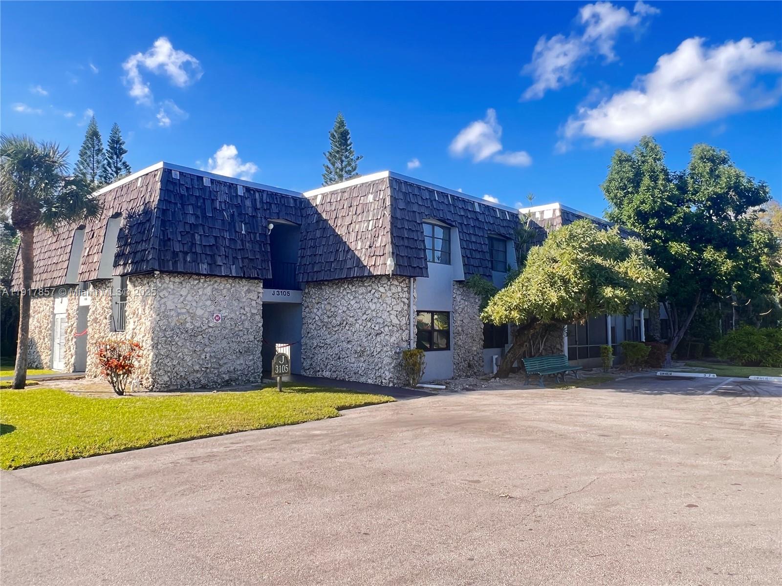 Oakland Shores Condominiu