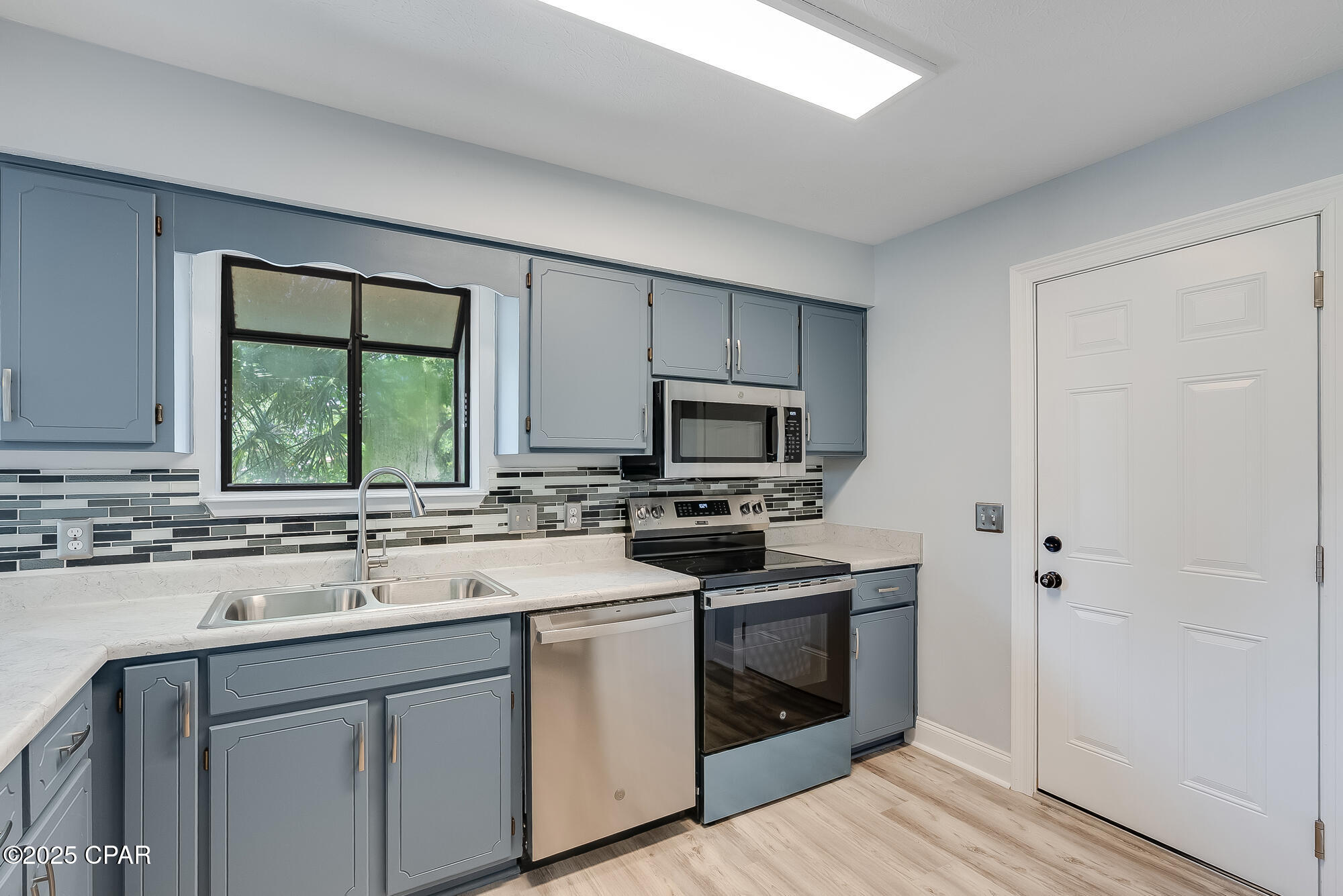 Image 10 For 1307 Calabria Road 4a