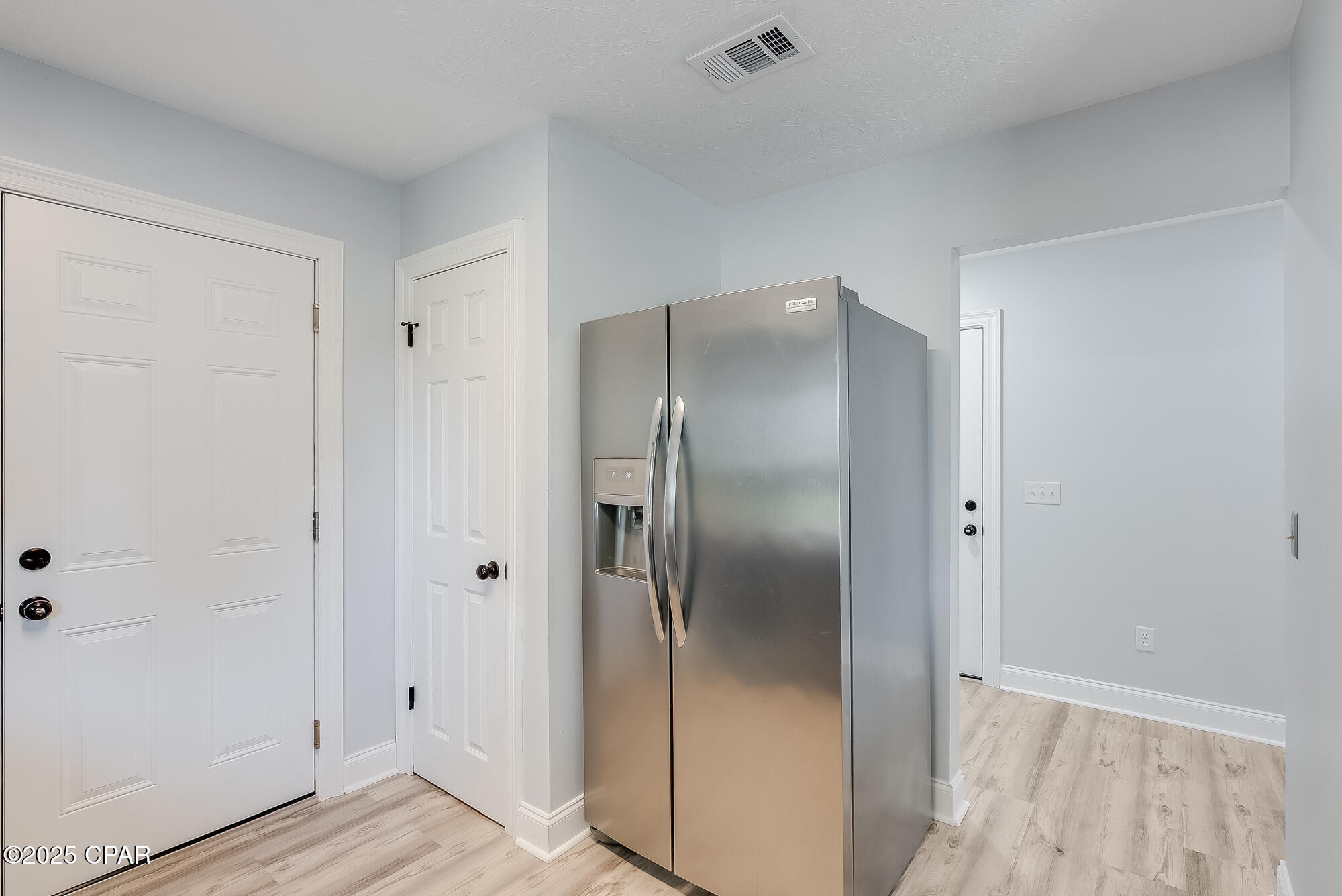 Image 11 For 1307 Calabria Road 4a