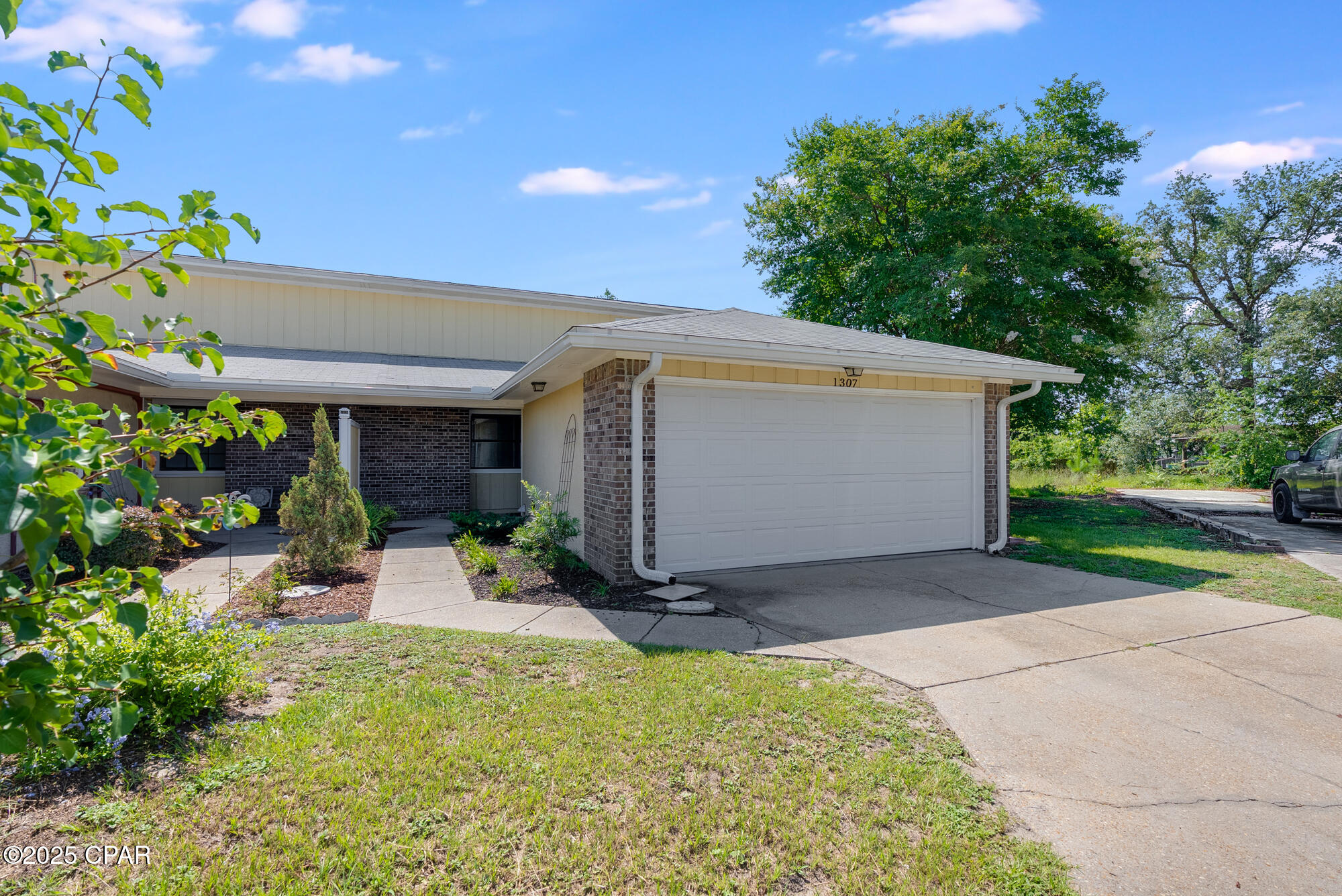 Image 5 For 1307 Calabria Road 4a