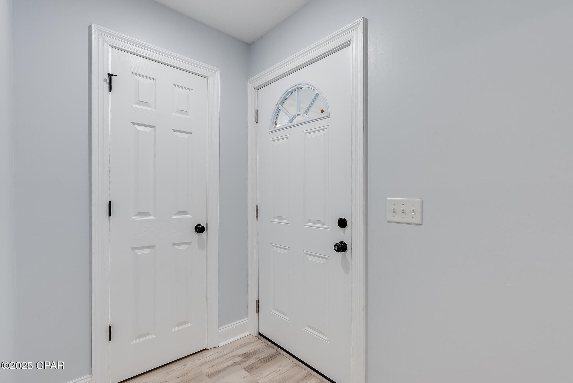 Image 8 For 1307 Calabria Road 4a