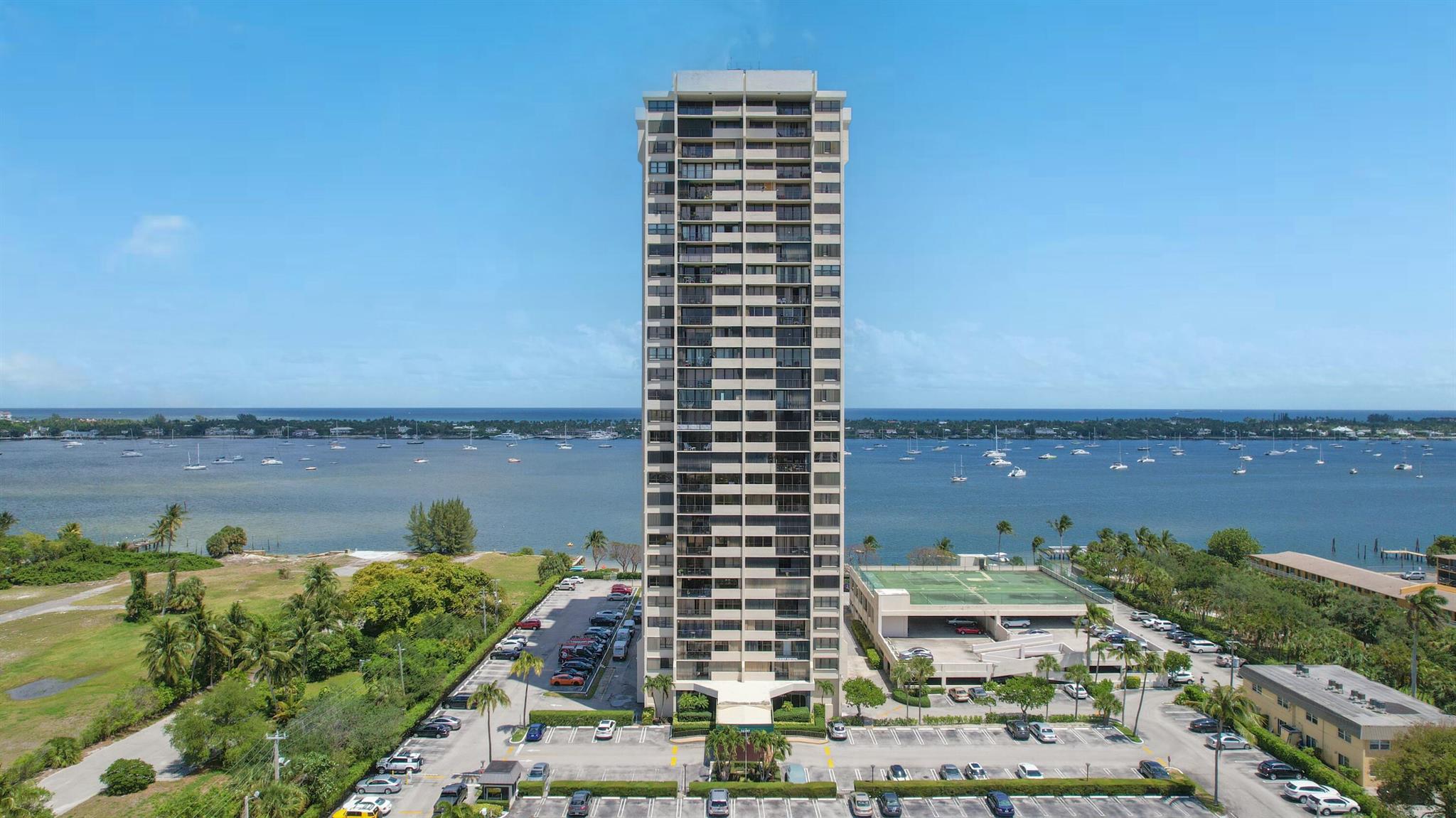 Palm Beach House Condo