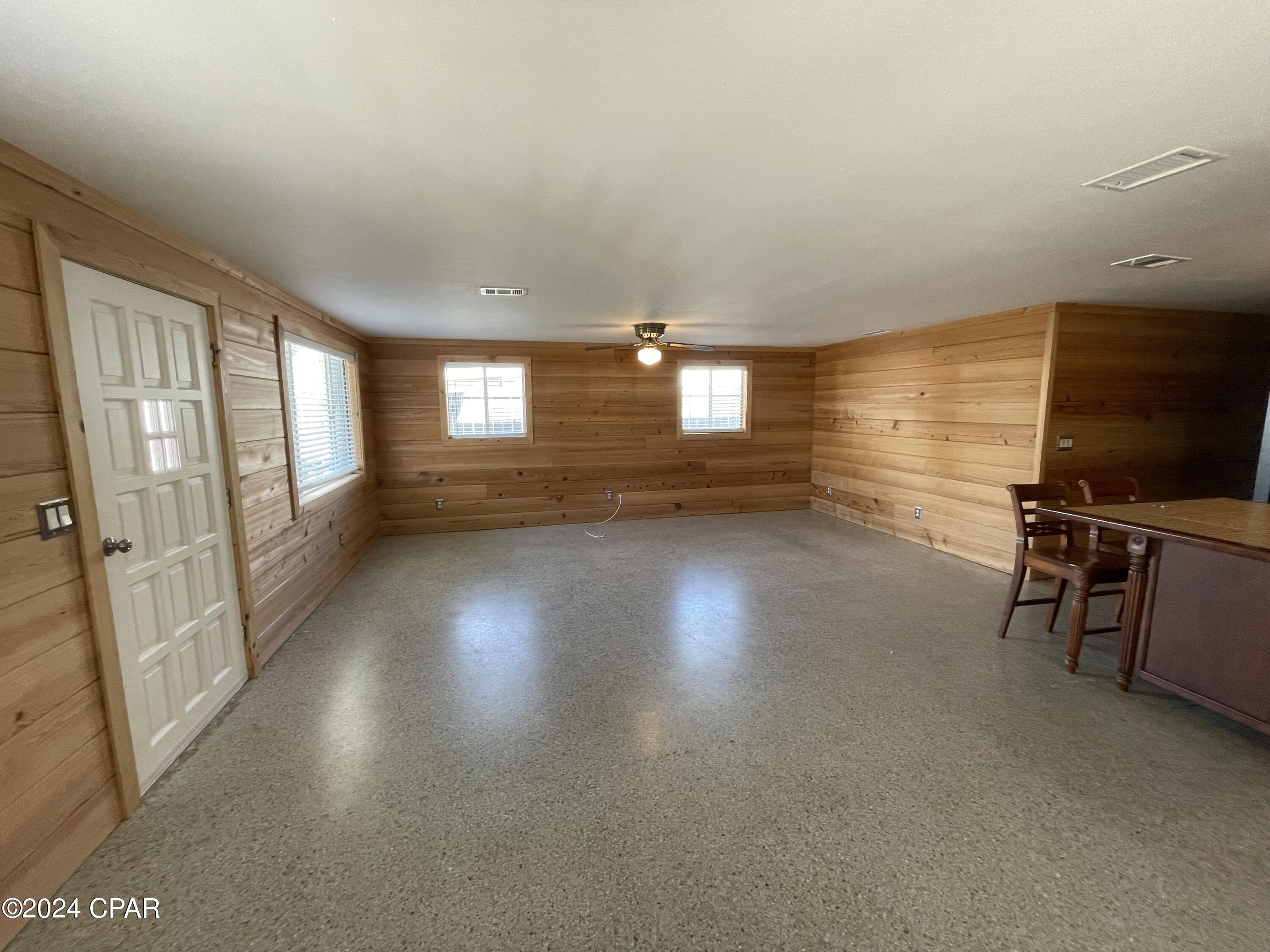 Image 10 For 305 Tarpon Street