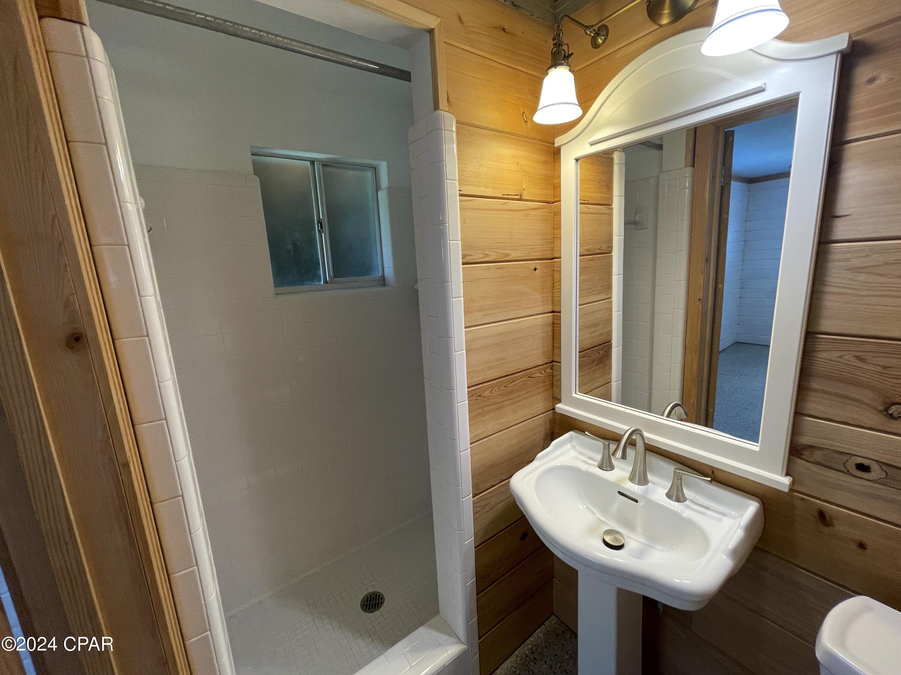 Image 19 For 305 Tarpon Street