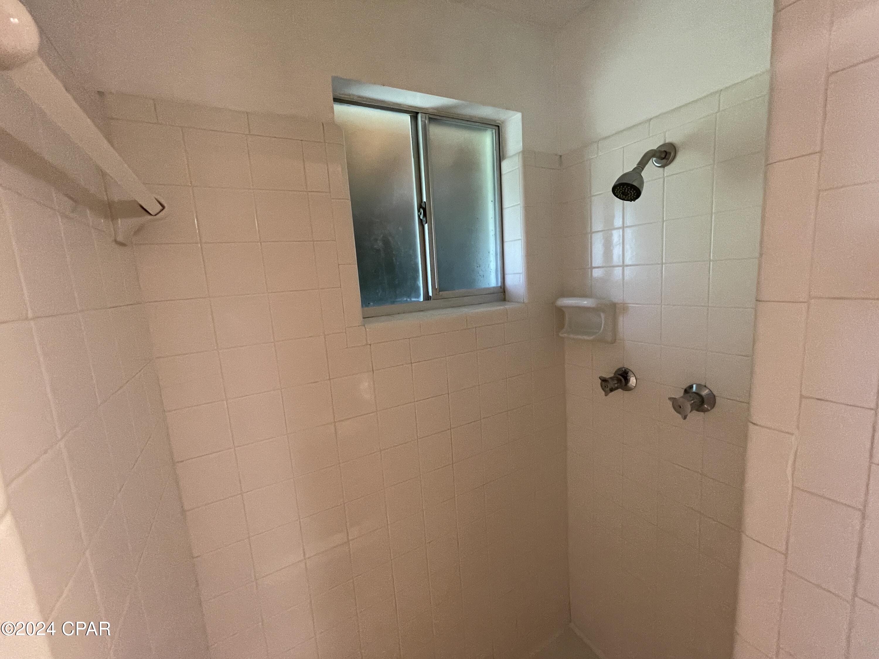 Image 21 For 305 Tarpon Street