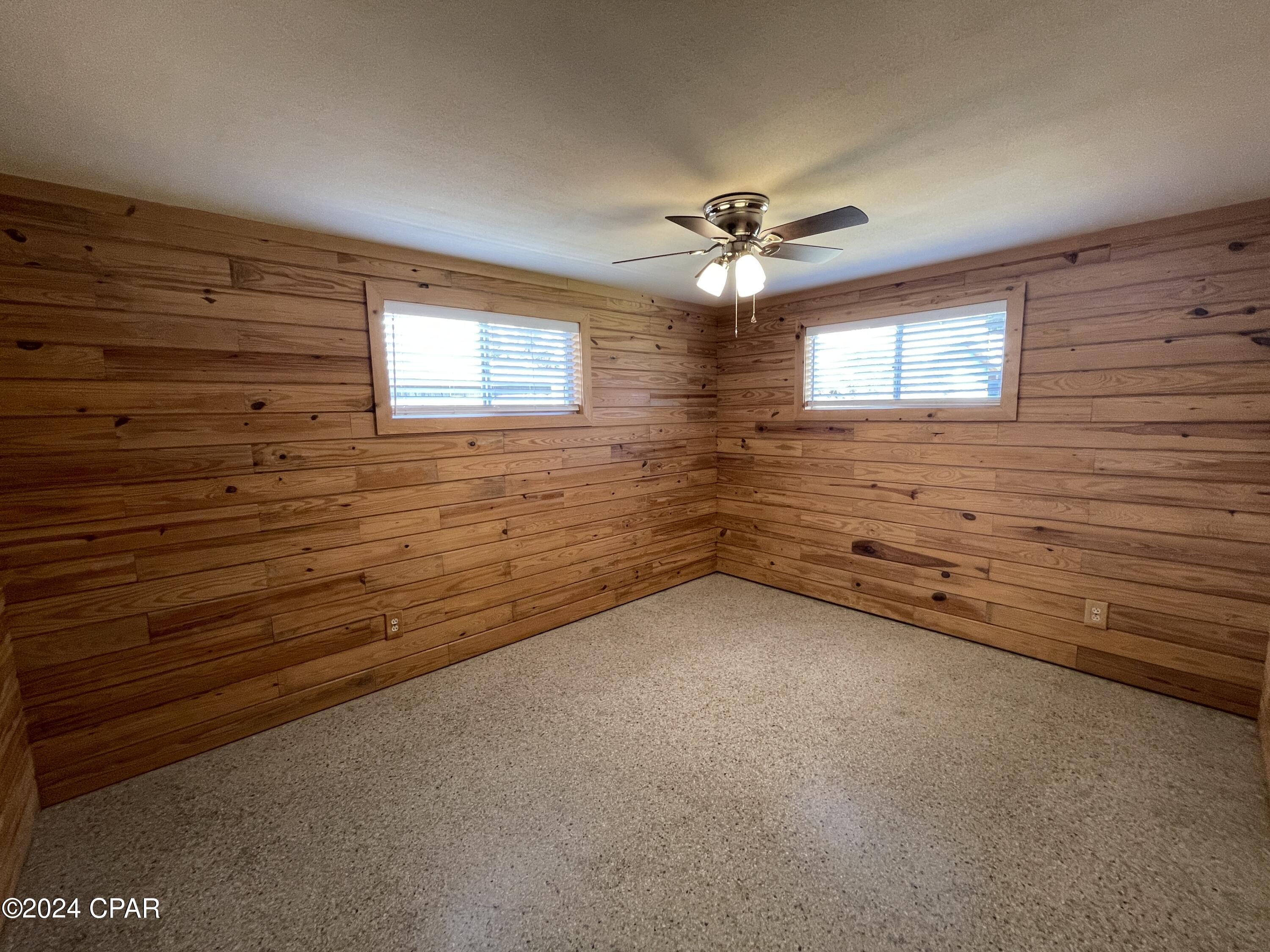 Image 27 For 305 Tarpon Street