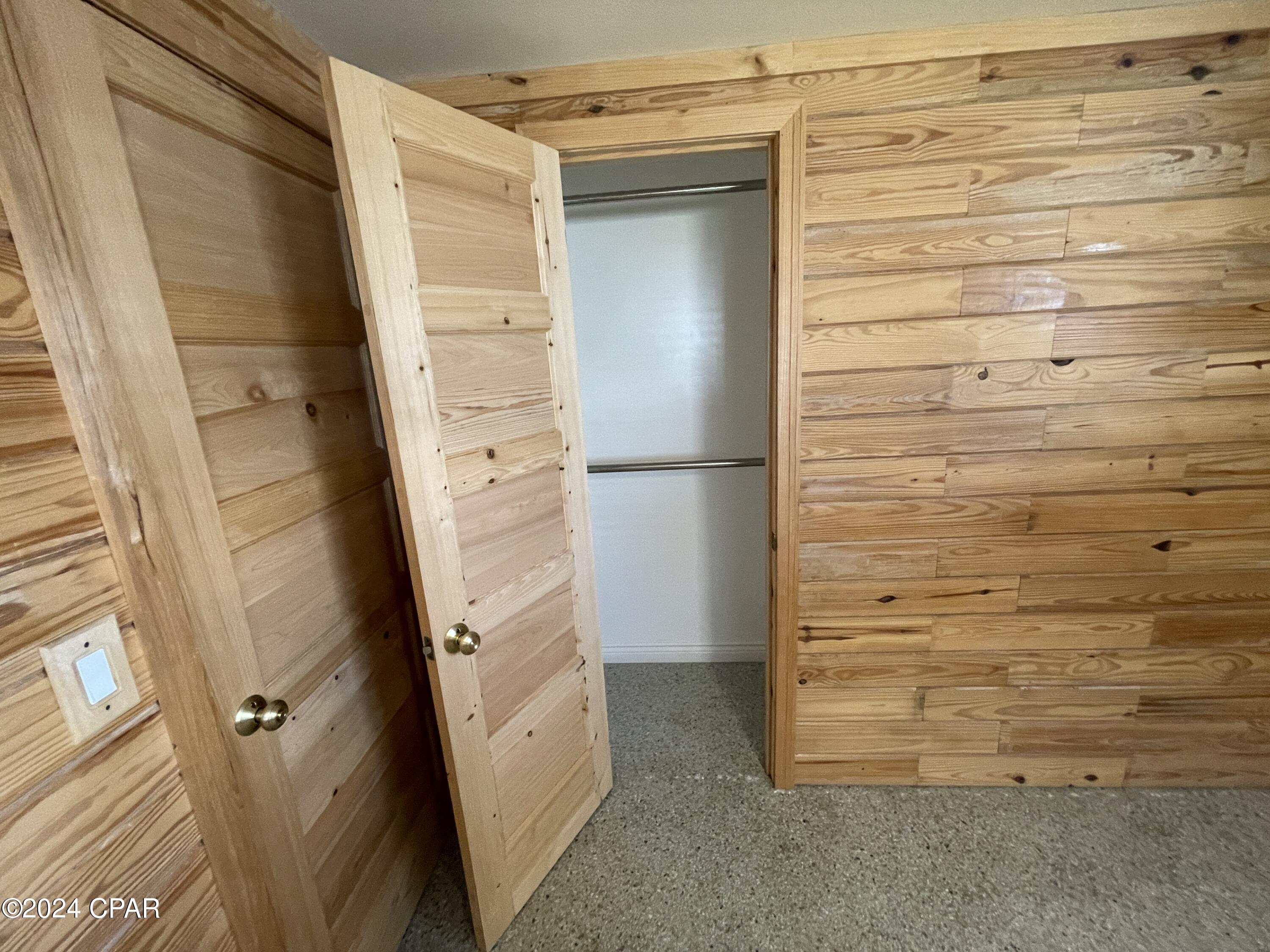 Image 28 For 305 Tarpon Street