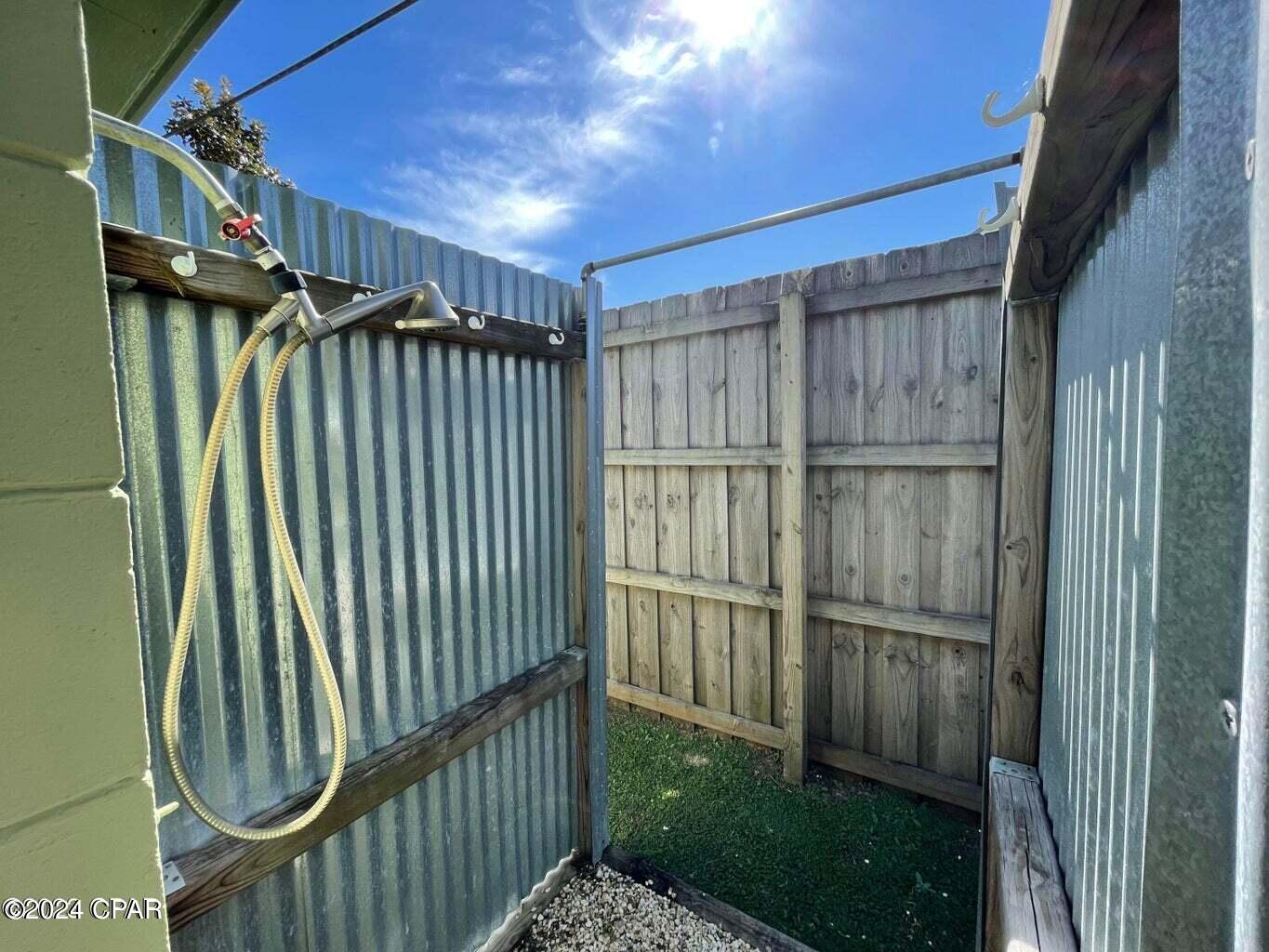 Image 30 For 305 Tarpon Street