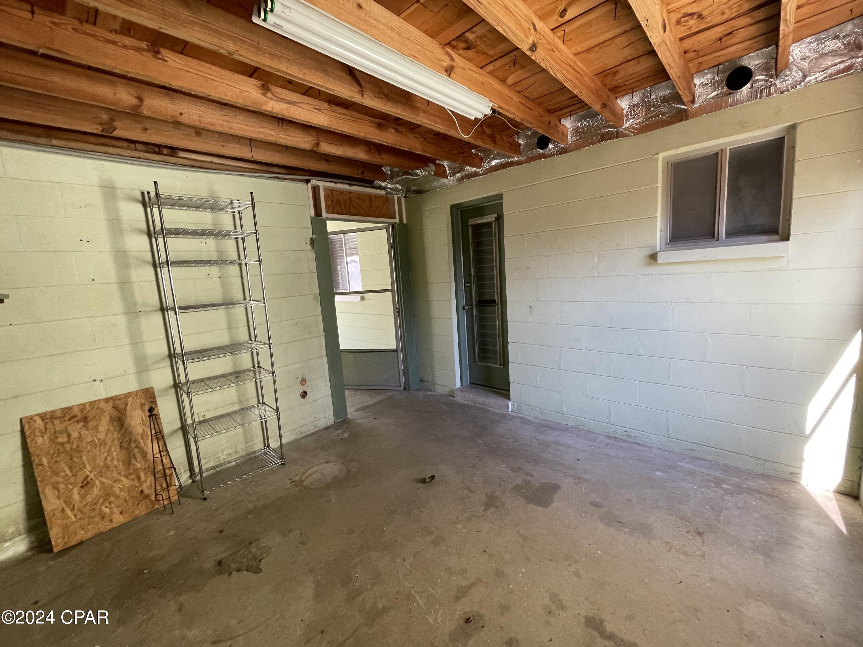 Image 31 For 305 Tarpon Street