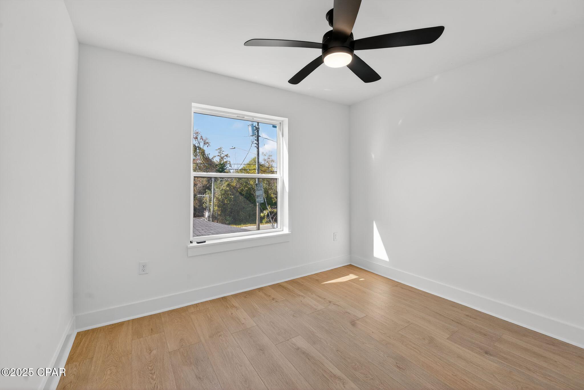 Image 6 For 420 Lacosta Avenue