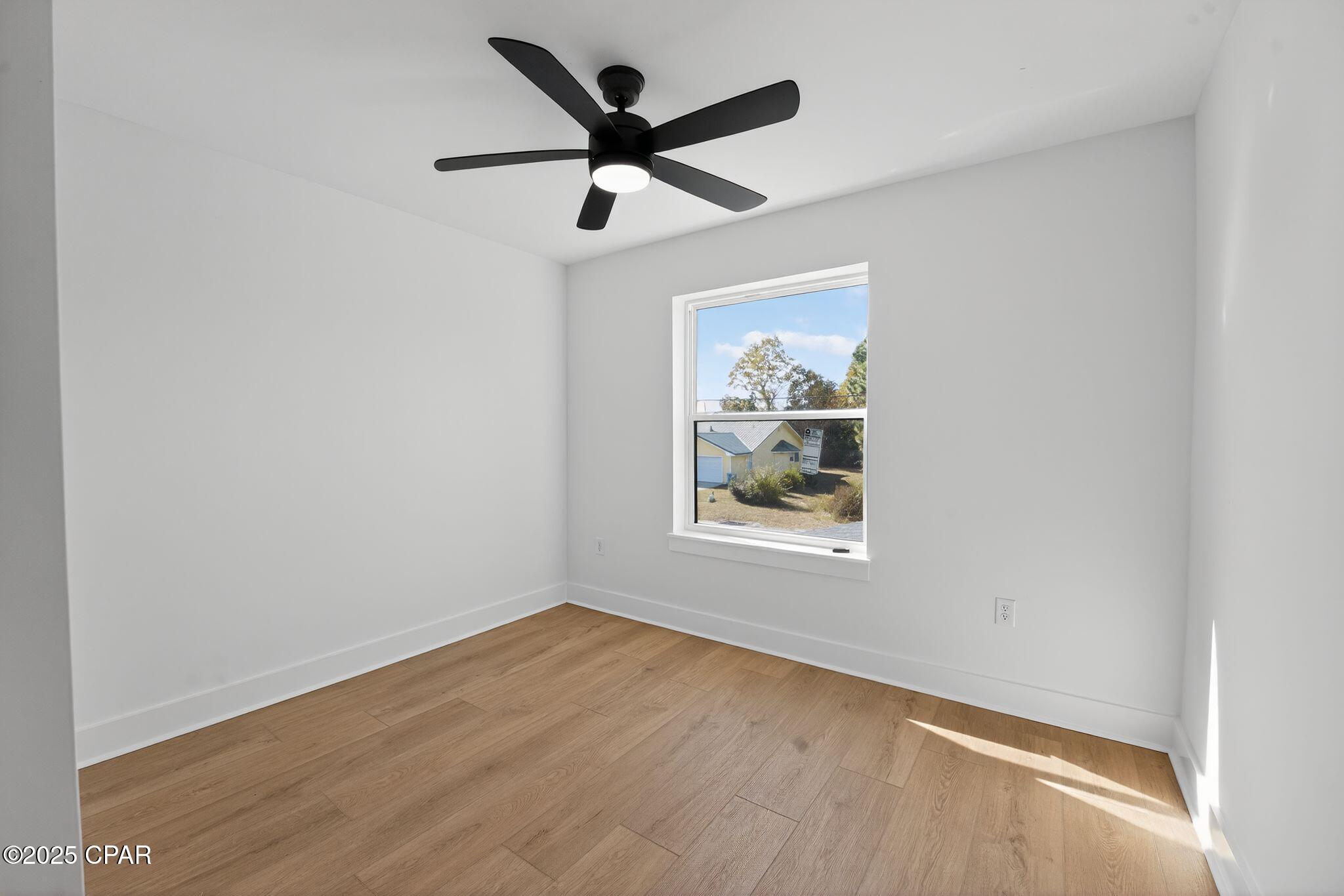 Image 9 For 420 Lacosta Avenue