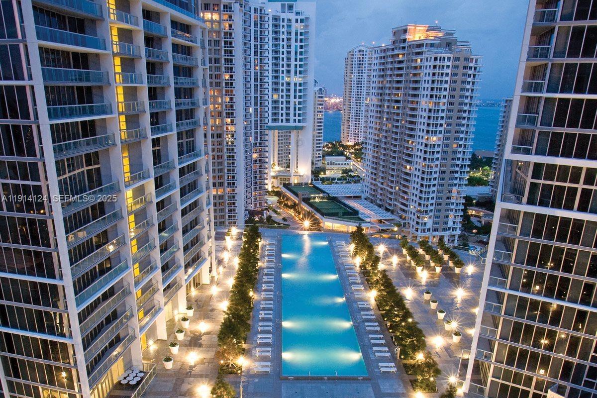 Icon Brickell No Two