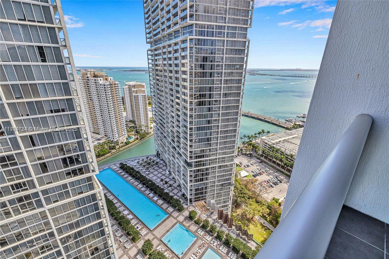 Icon Brickell No Two