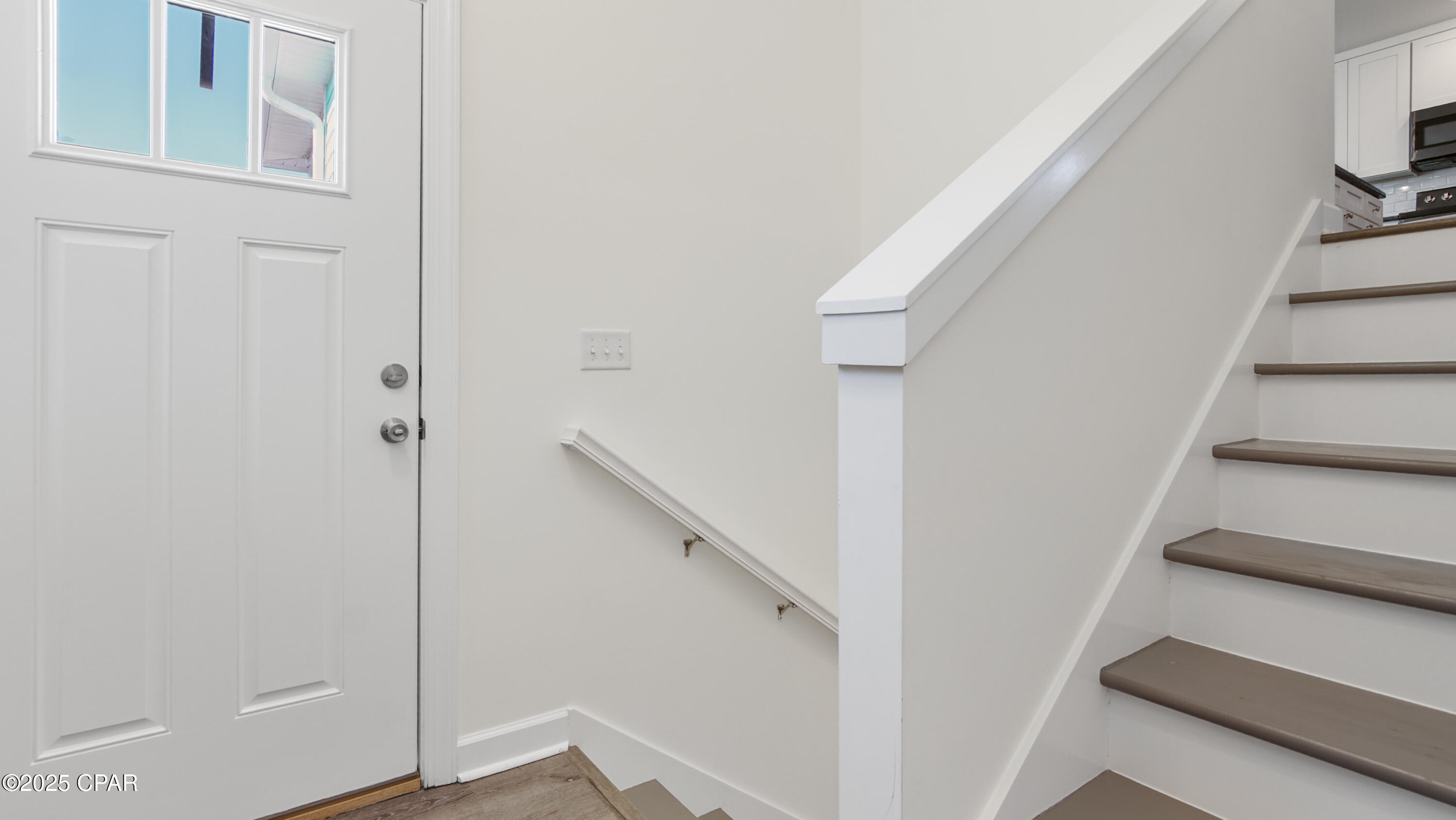 Image 14 For 6418 Beach Drive